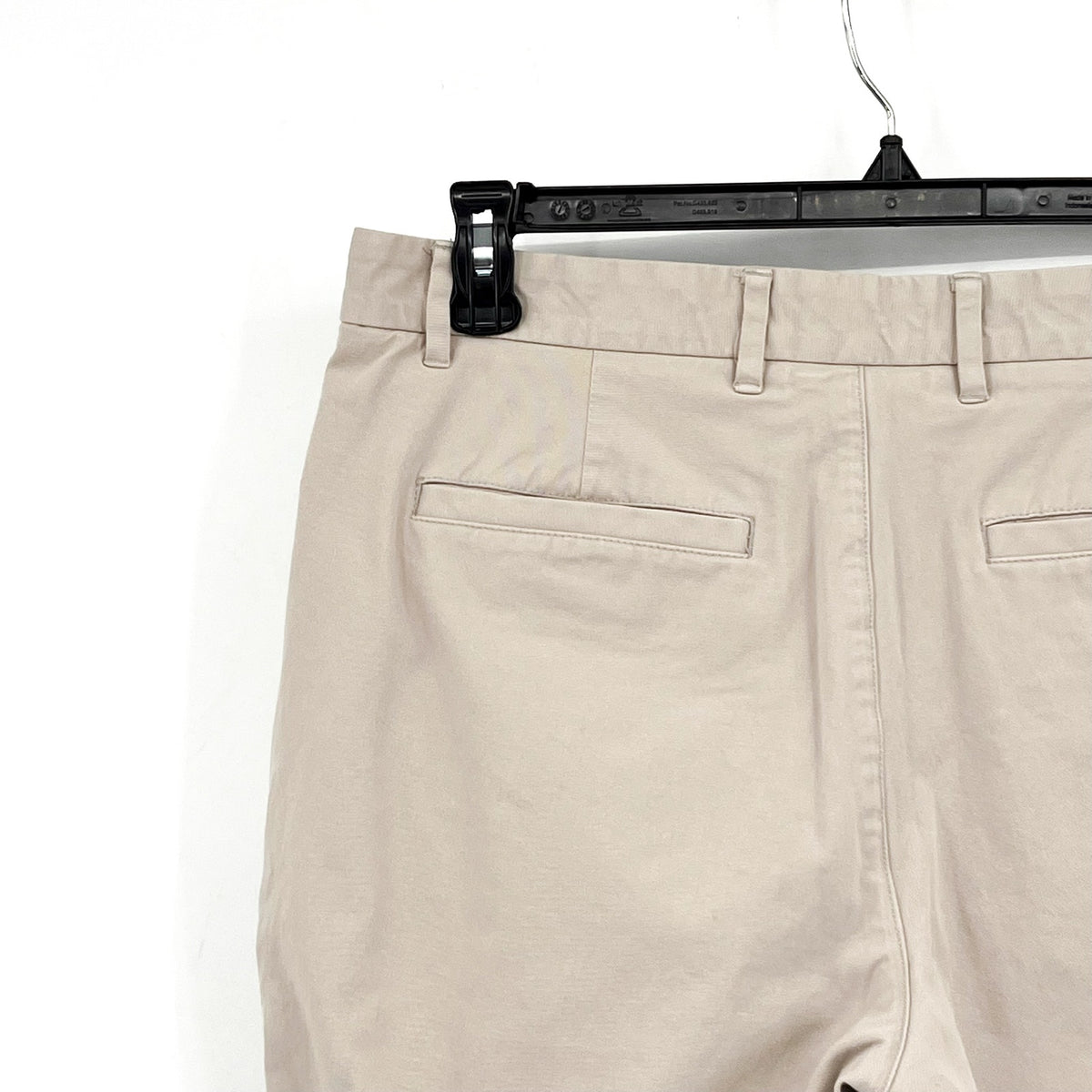 EVERLANE Uniform Mens Athletic Fit Performance Chino Pants 33x28 Stone NWOT