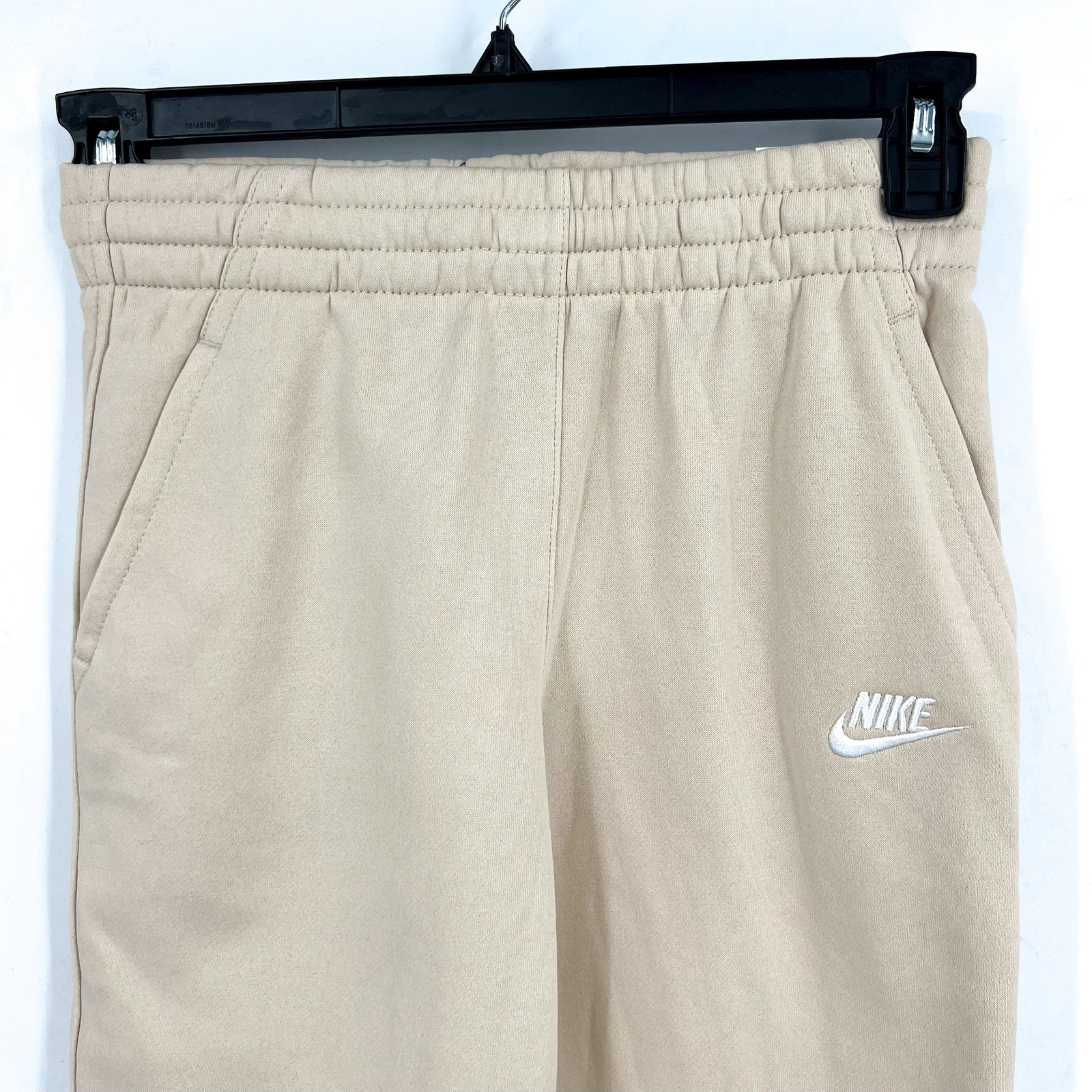 NIKE Kids Sportswear Club Fleece Joggers Pants Medium Cream White Boys Girls NWT