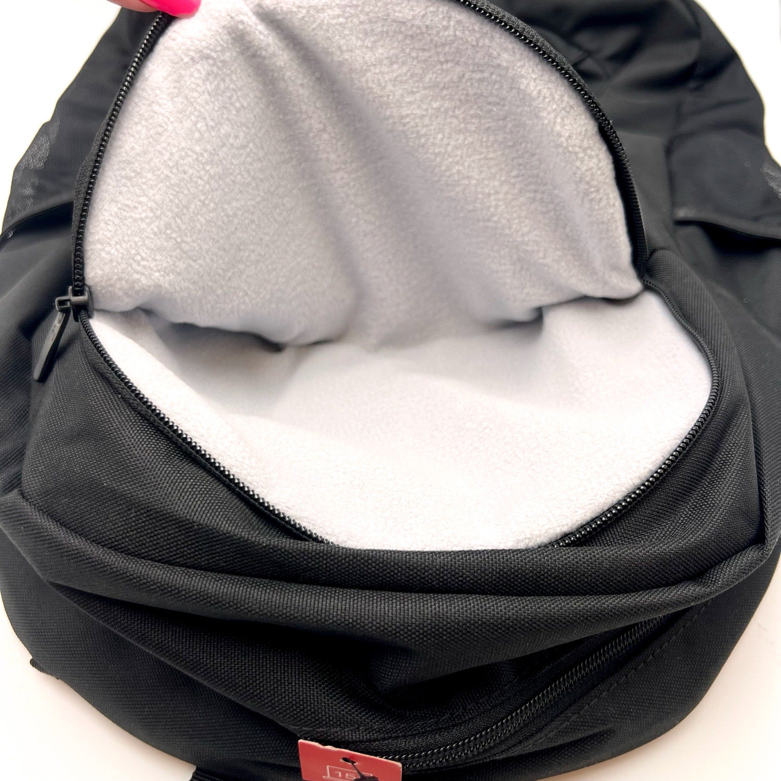 UNDER ARMOUR Hustle Sport 6.0 Backpack Black Metallic Silver Water ResistantNWOT