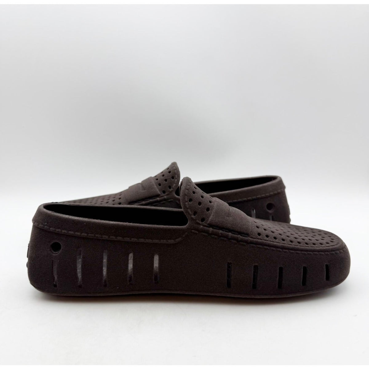 Floafers Mens Country Club Loafers Size 8 Brown Waterproof Suede NWOB