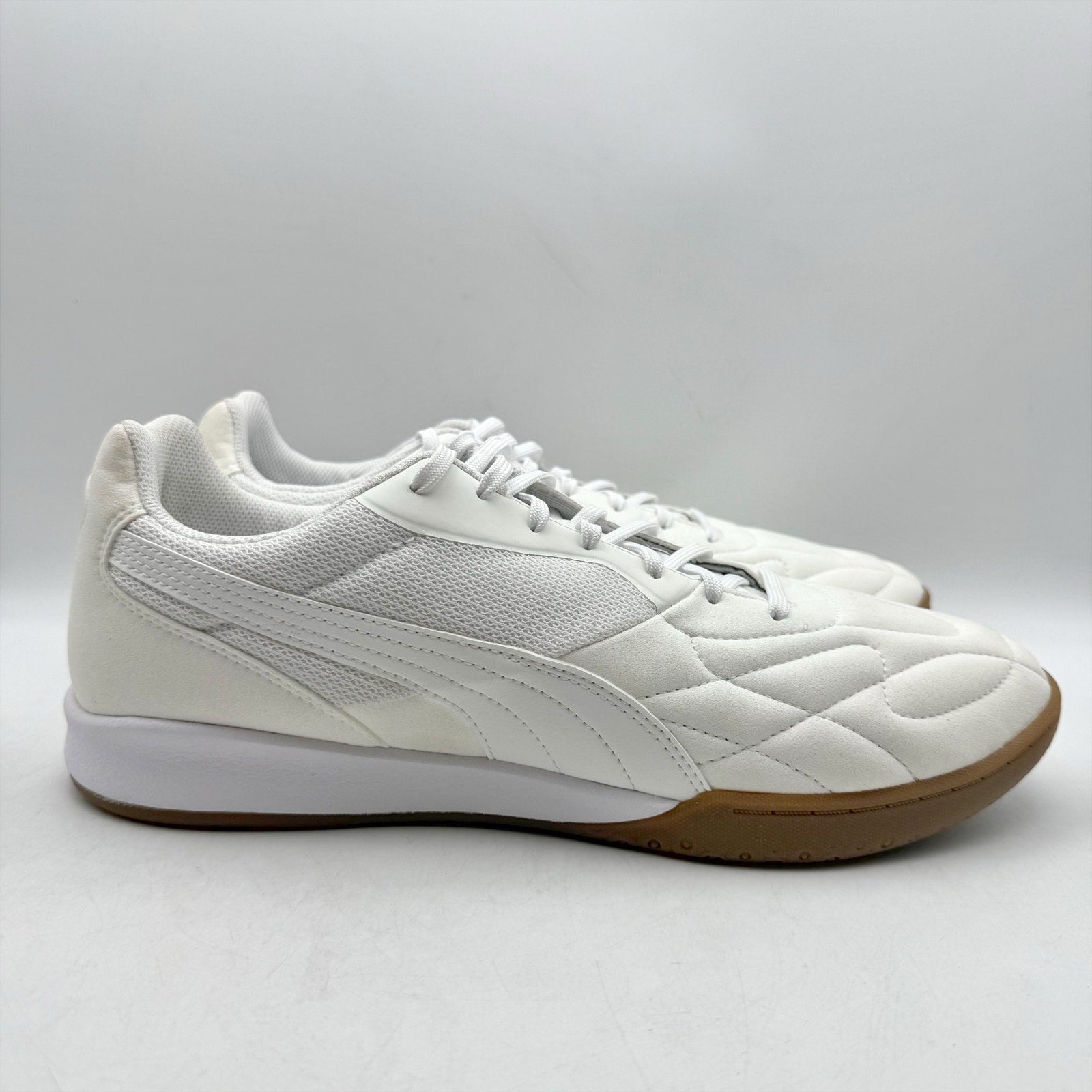 PUMA Mens King Top It Indoor Soccer Sneaker US 11.5 White Gold NWOB