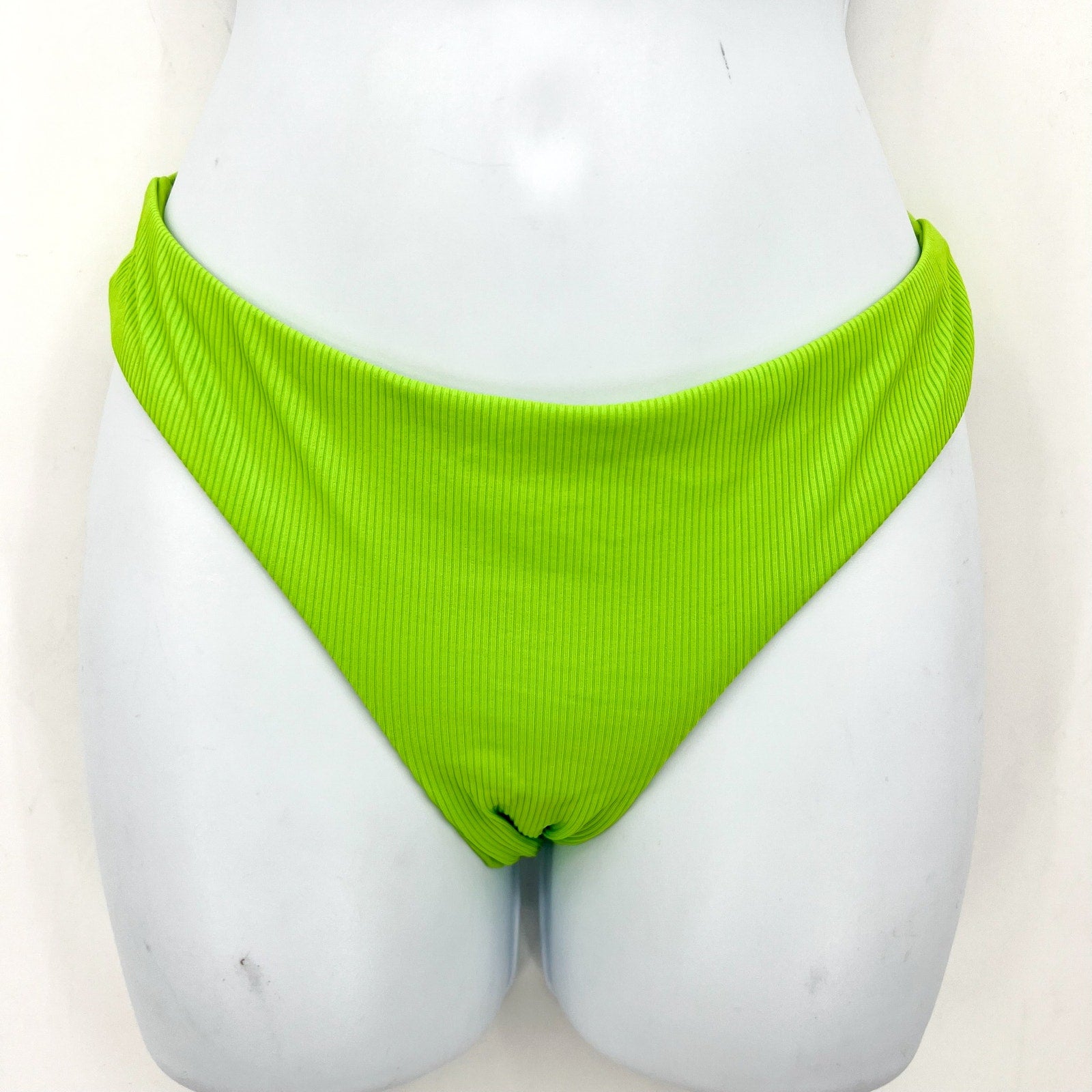 BECCA Women's Adela Hipster Bikini Bottoms Small Kiwi Green Fine Line Rib NWT