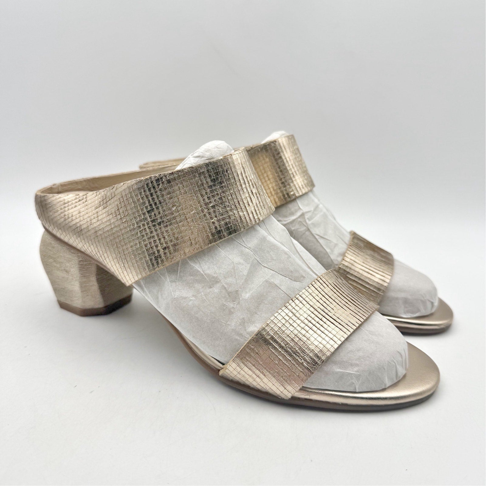 Antelope Womens Amelia Heeled Sandals EU 40 US 9.5 Gold Textured Leather NWOB