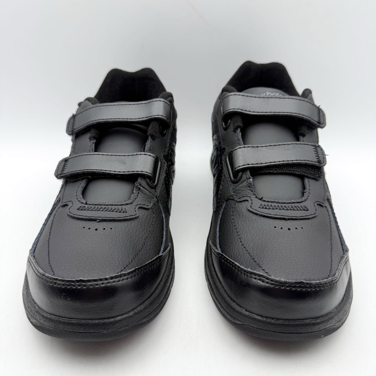 New Balance Womens 577 Walking Sneakers Size 7 EU 37.5 Black Hook-and-Loop NIB