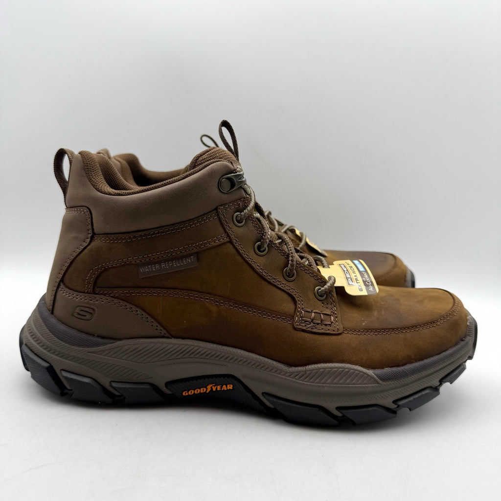 Skechers Mens Boswell Hiking Boots 8 Extra Wide WW Brown Leather Respected NIB