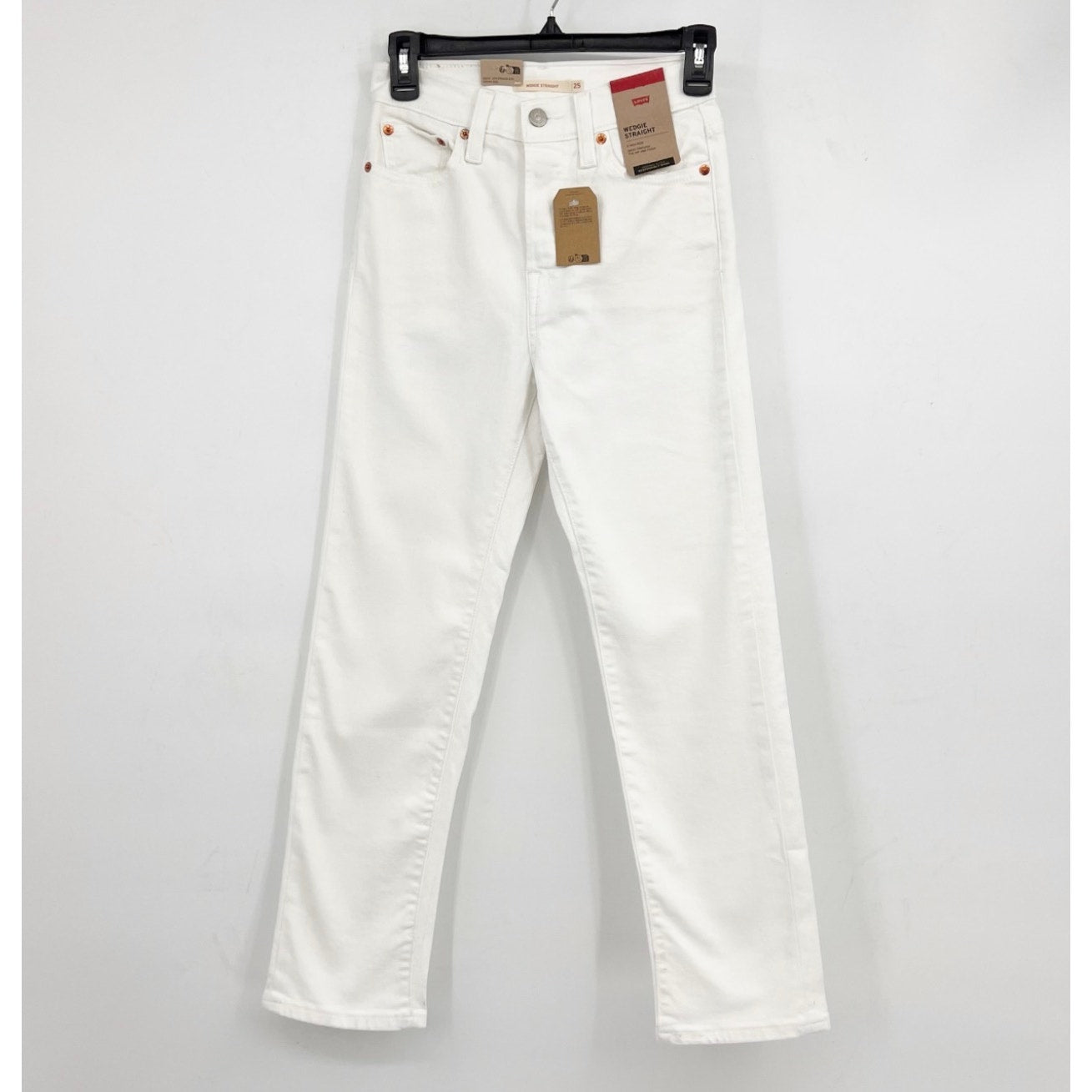 LEVI'S Women's Wedgie Straight Leg Jeans 25x28 Size 0 White NWT 34964-0184