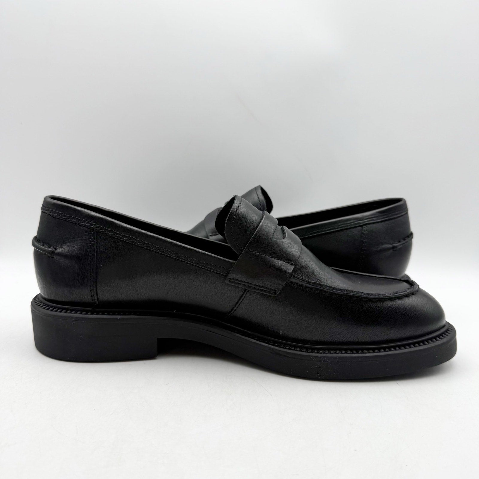 Vagabond Shoemakers Womens Alex Loafers EU 39 US 9 Black Leather NIB