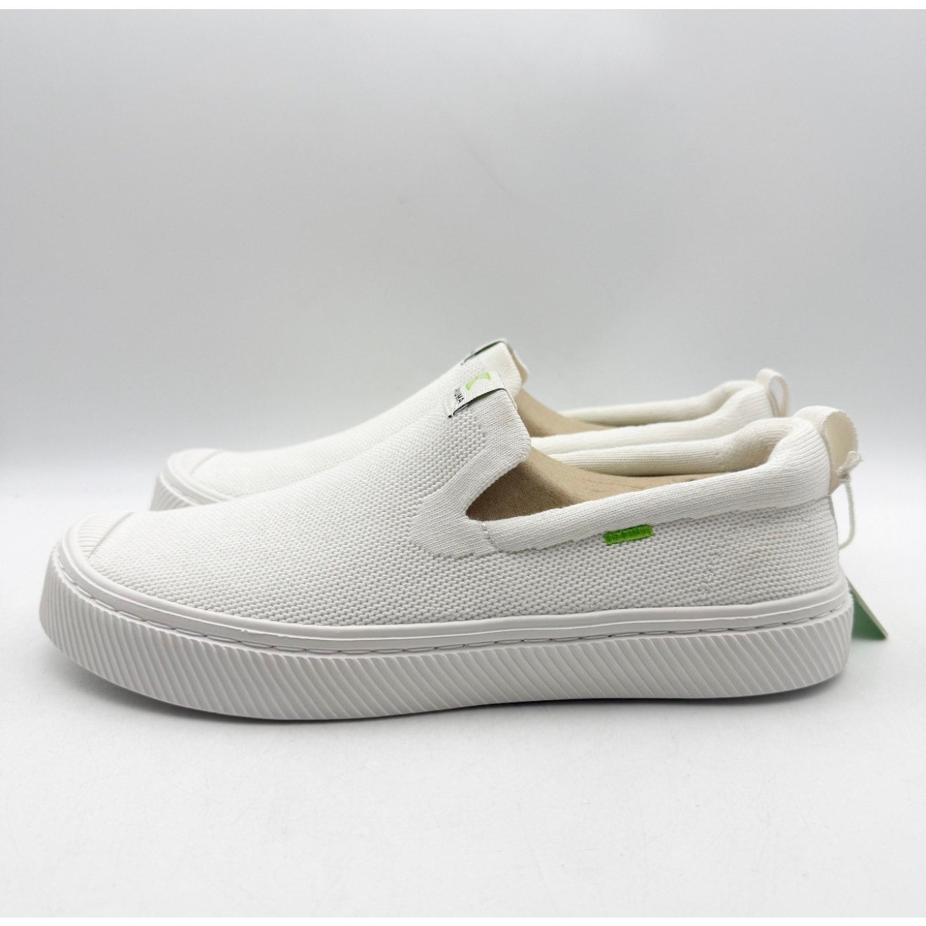 Cariuma IBI Slip On Sneakers Womens 8.5 Mens 7 All White Knit Bamboo NIB