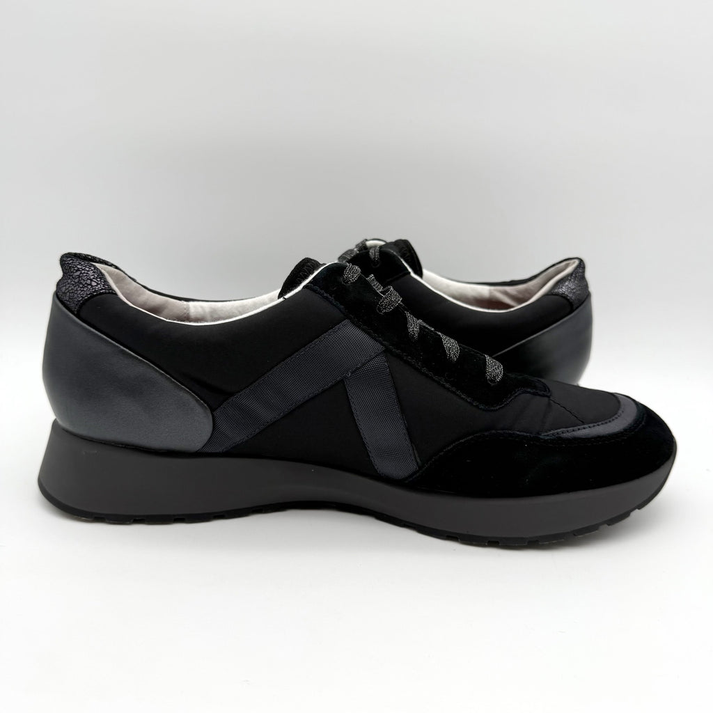 Munro Womens Piper Sneakers US 12 M Black Grey Suede Athletic NWOB