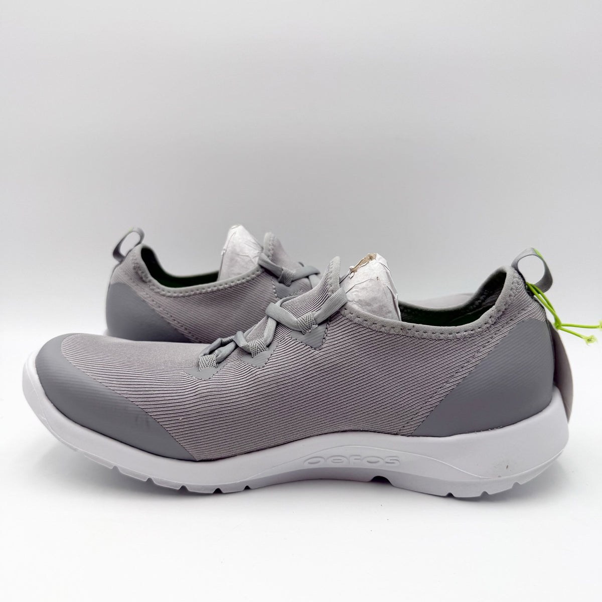 OOFOS Womens OOmg Sport LS Sneakers Size 10 EU 41 Grey White NIB
