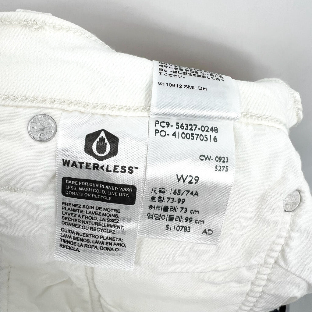 LEVI'S Womens 501 Original Fit Denim Shorts Size 29 US 8 White 56327-0248 NWT