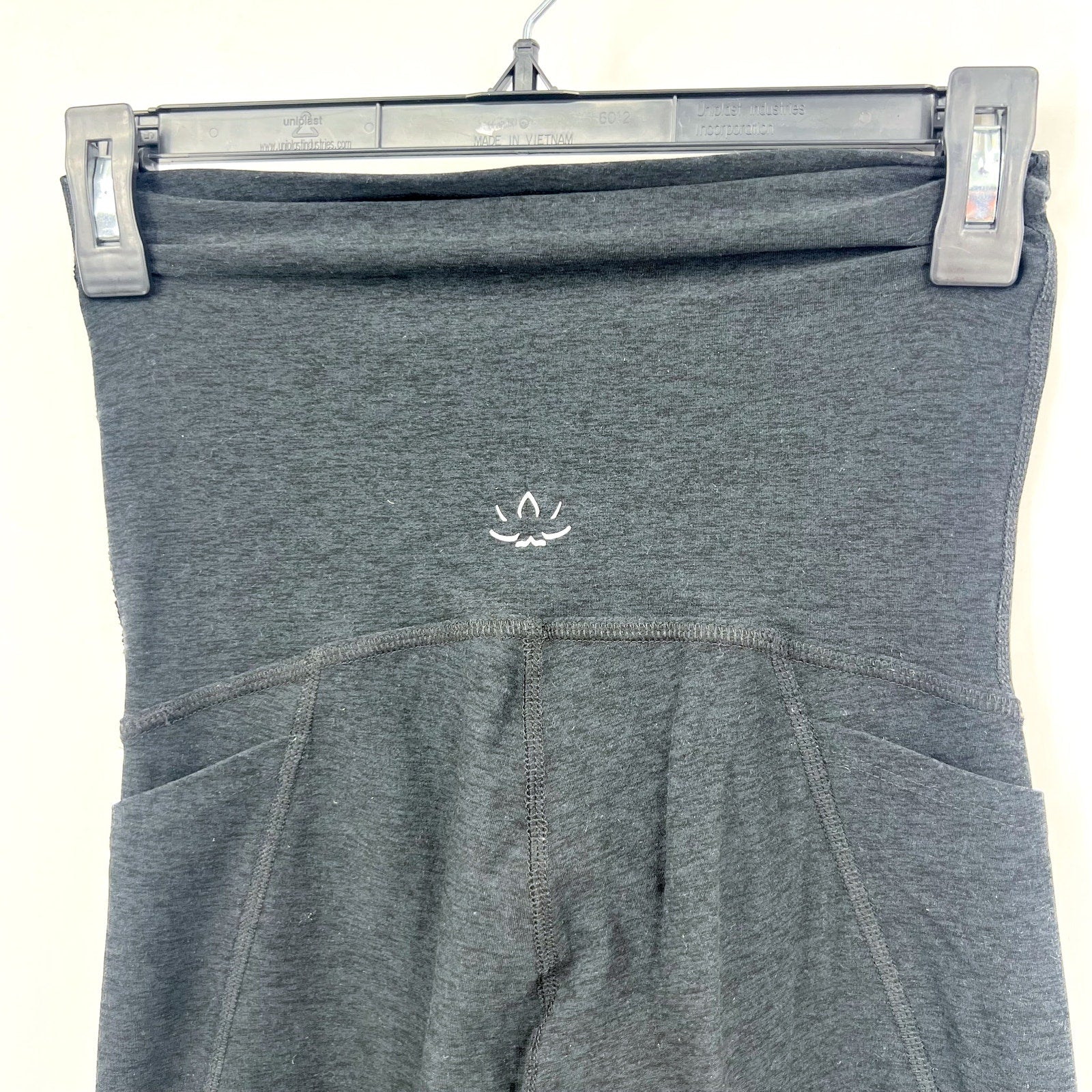 BEYOND YOGA Spacedye Love the Bump Midi Legging Small Grey Darkest Night NWOT