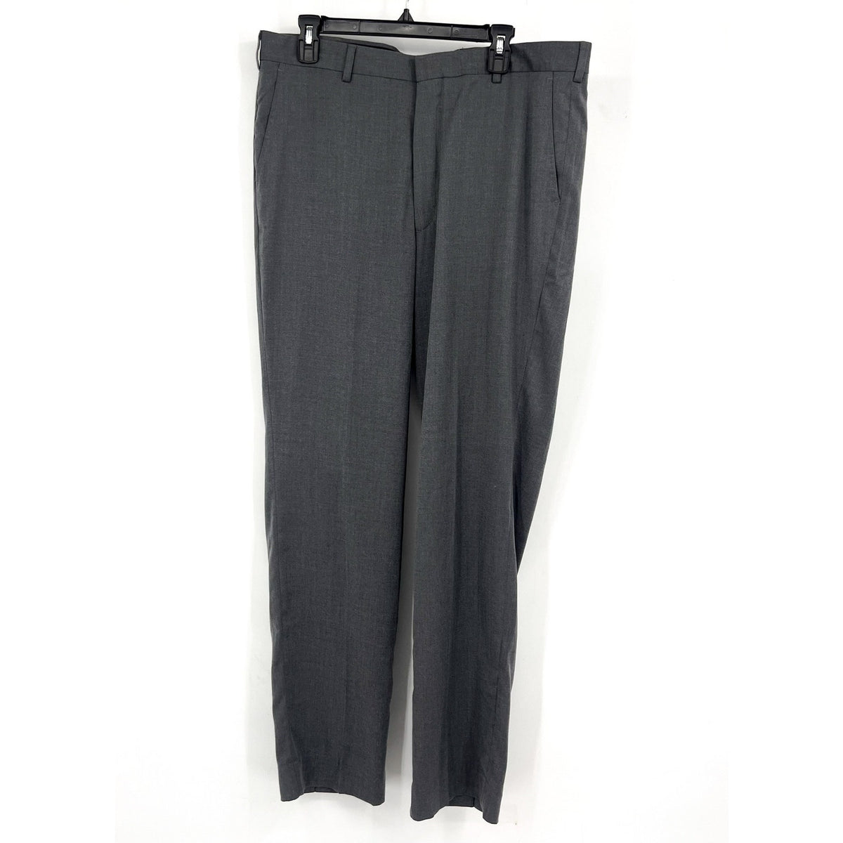 BERLE Men's Slim Straight Dress Pants Size 38x33 Grey Stretch Flat Front NWOT