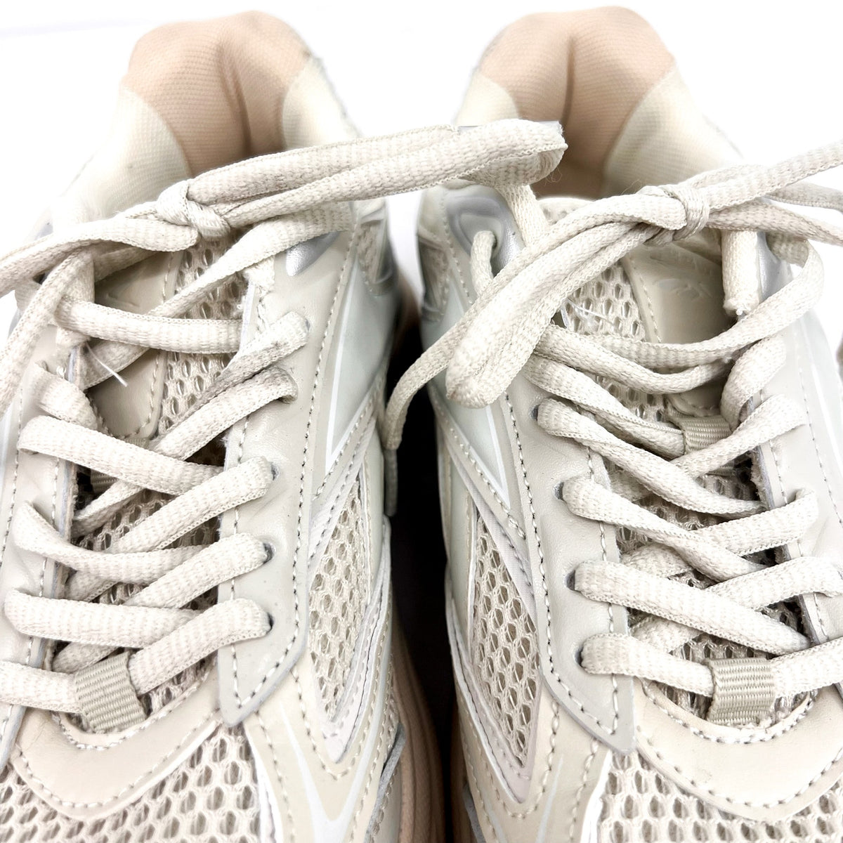 REEBOK Women's Belwave Leather Sneakers Size 9 EU 40 Tan Natural Lace Up NWOB