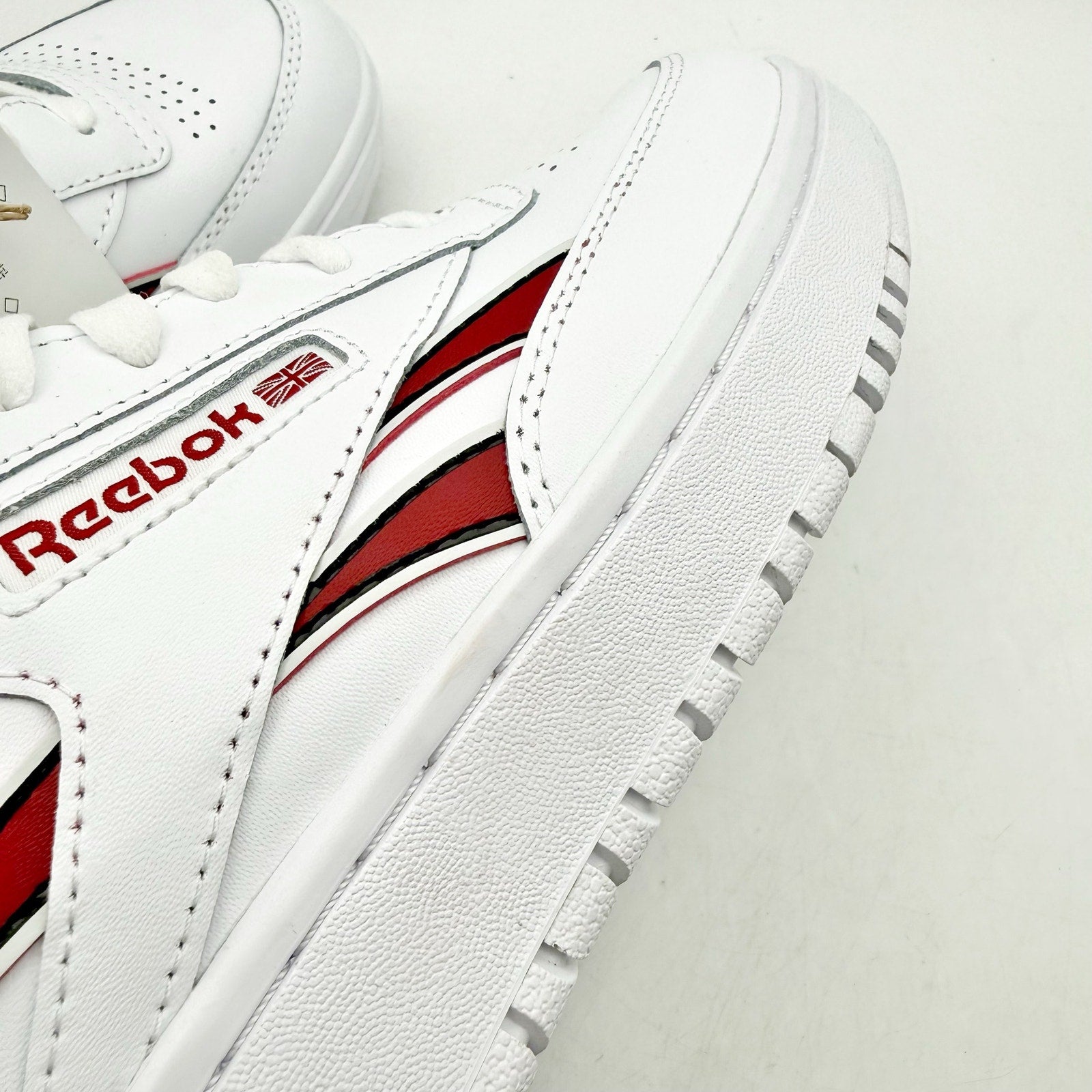Reebok Womens Club C Double Sneaker SIZE 9 EU 40 White Red Leather NWT
