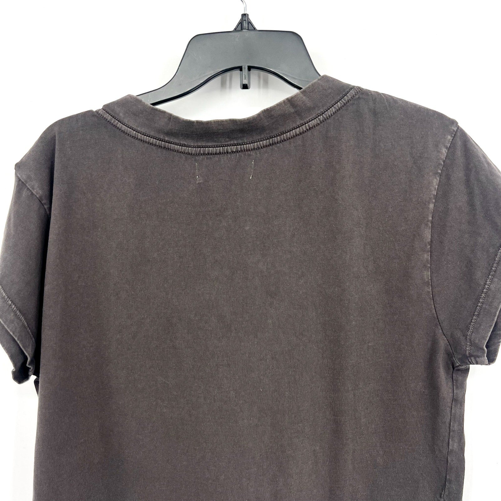 L*SPACE Women's West Coast Top Large Ash Short Sleeve V Neck Tshirt NWT