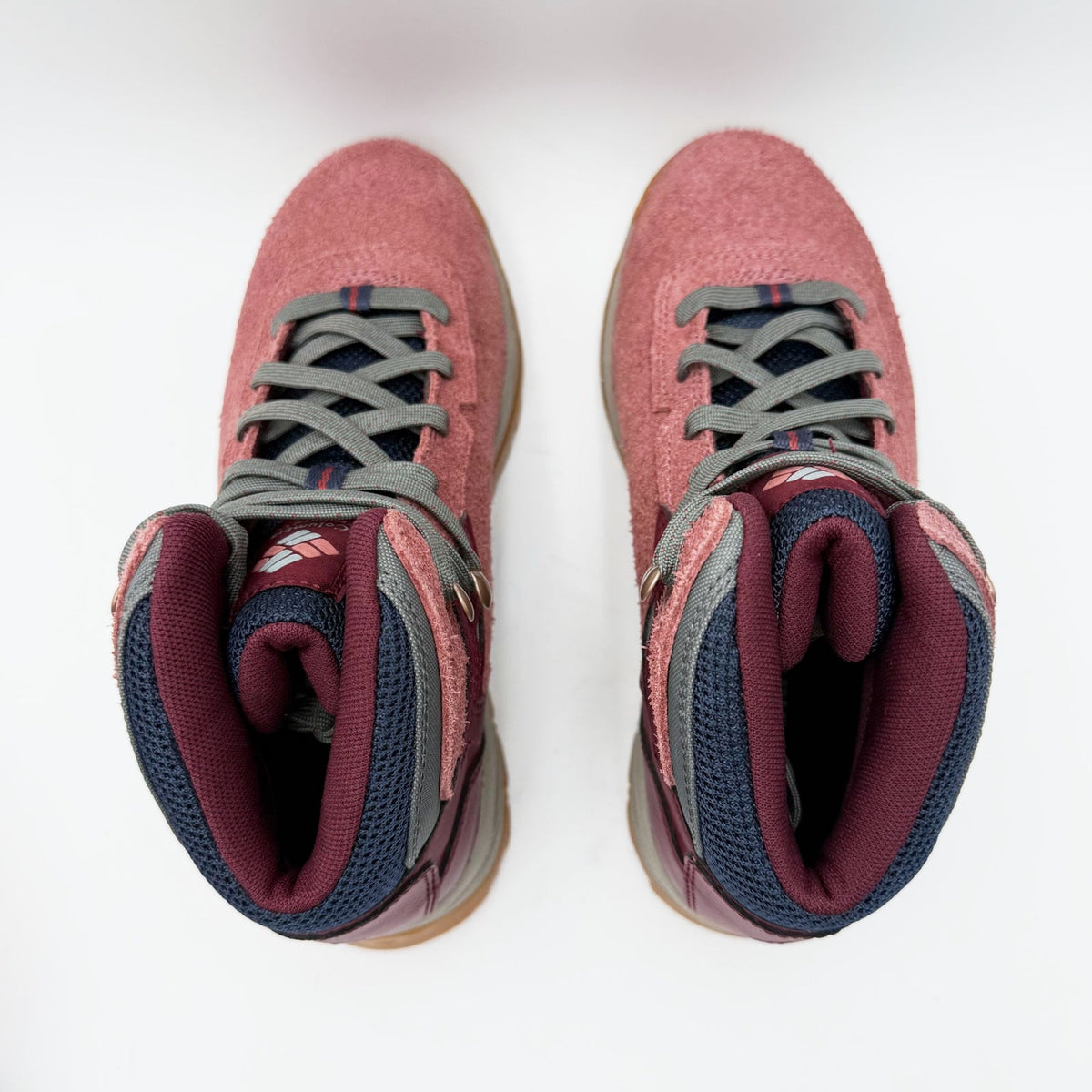 Columbia Womens Newton Ridge BC Hiking Boots Size 5.5 Red Beetroot NWOB