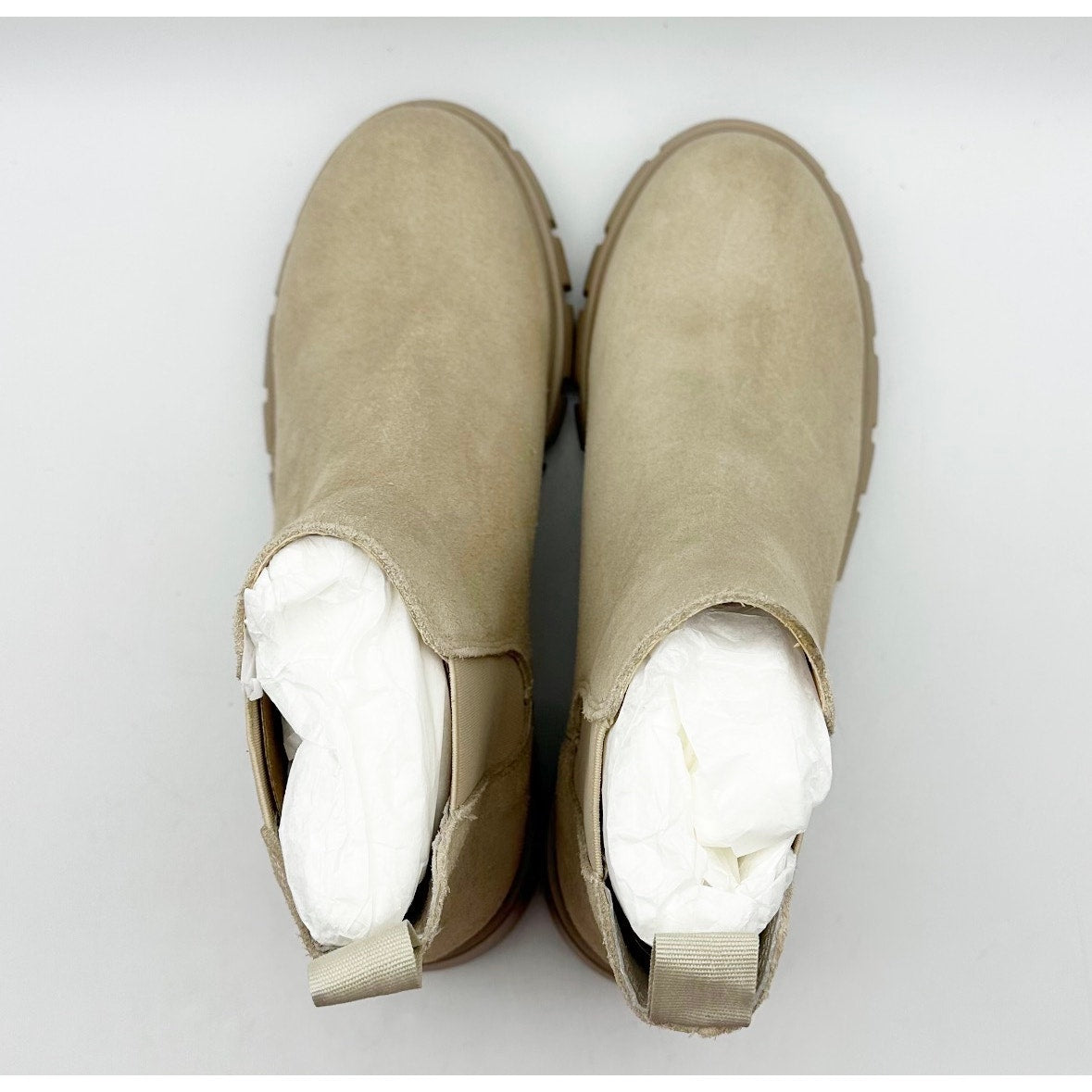 Steve Madden Women's Howler Chelsea Boot Size 7.5 M Beige Block Heel NWOB
