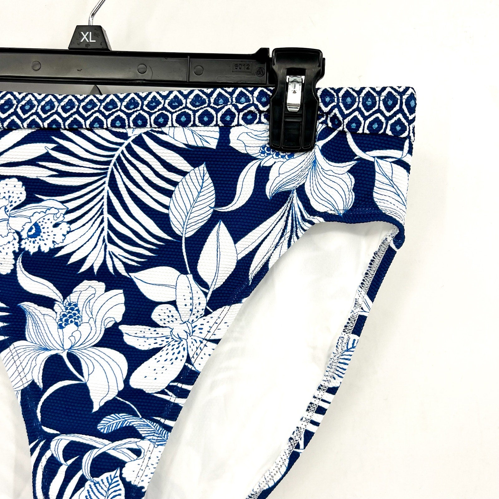 TOMMY BAHAMA Womens Island Cays Blooms Bikini Bottom Large Blue White NWT