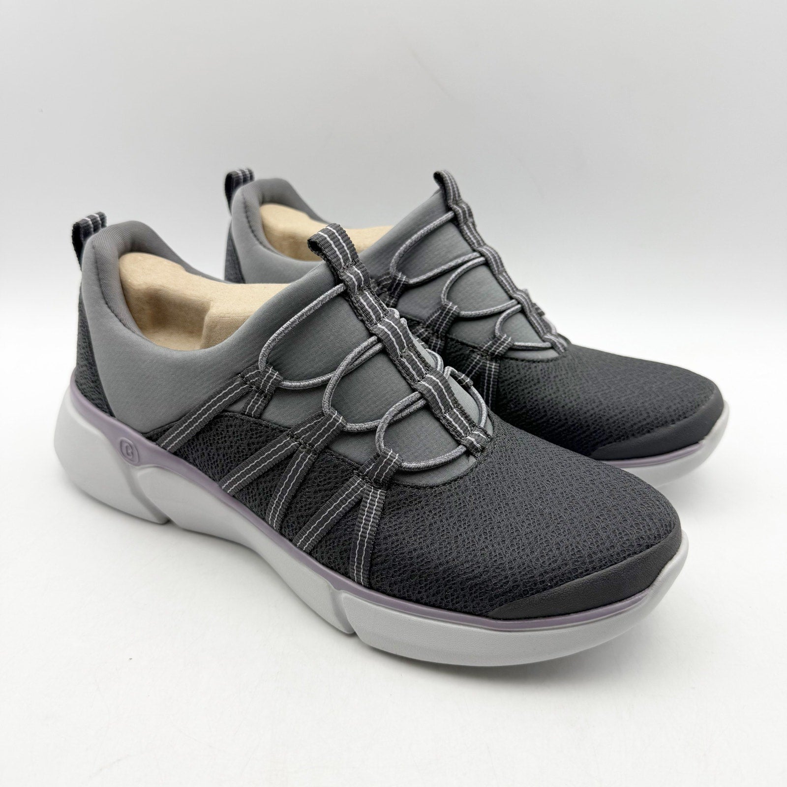 BZees Womens Hero Sneakers US 7 M EU 37 Grey Athletic NIB