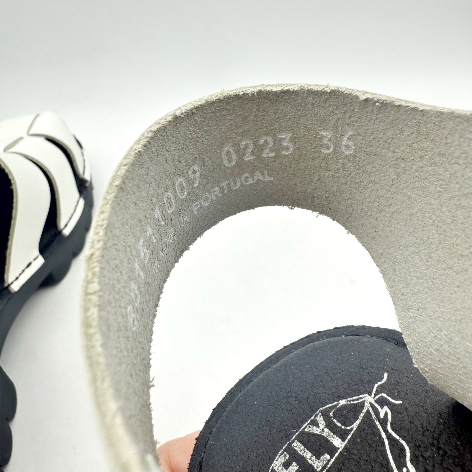 Fly London Womens Emme511fly Heeled Sandals EU 36 US 5.5 White Black Leather NIB