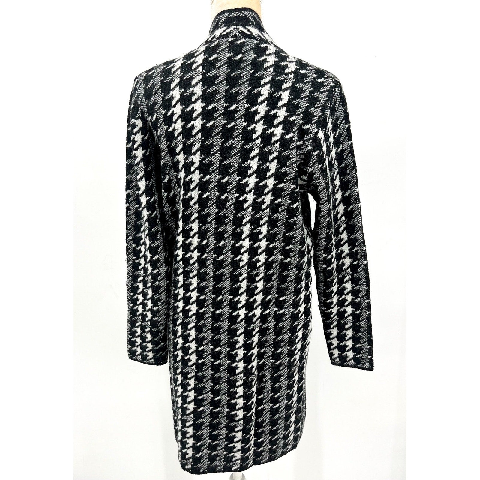 FORTUNE + IVY Women's Long Cardigan Sweater Small Black White Houndstooth NWOT