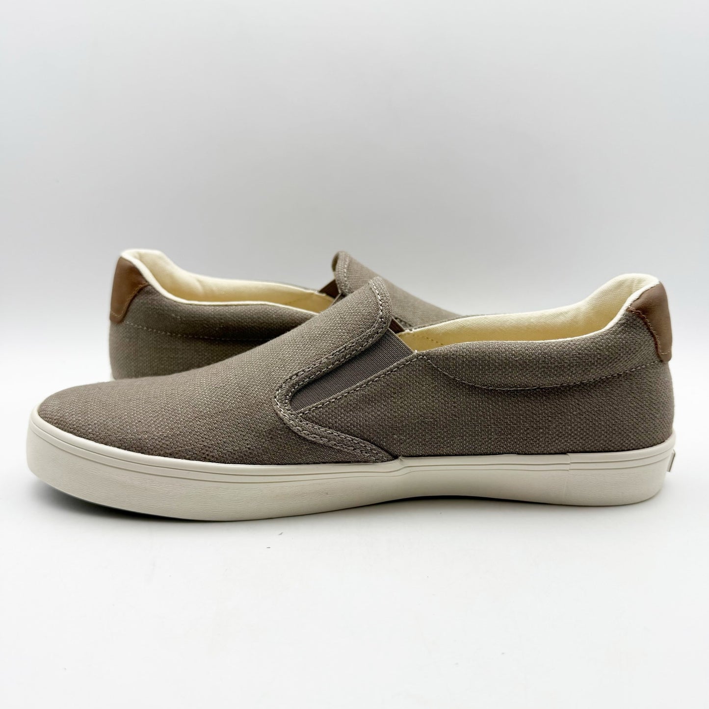 Taos Footwear Mens Hutch Shoes US 10 M EU 43 Tan Beige Slip On NWOB