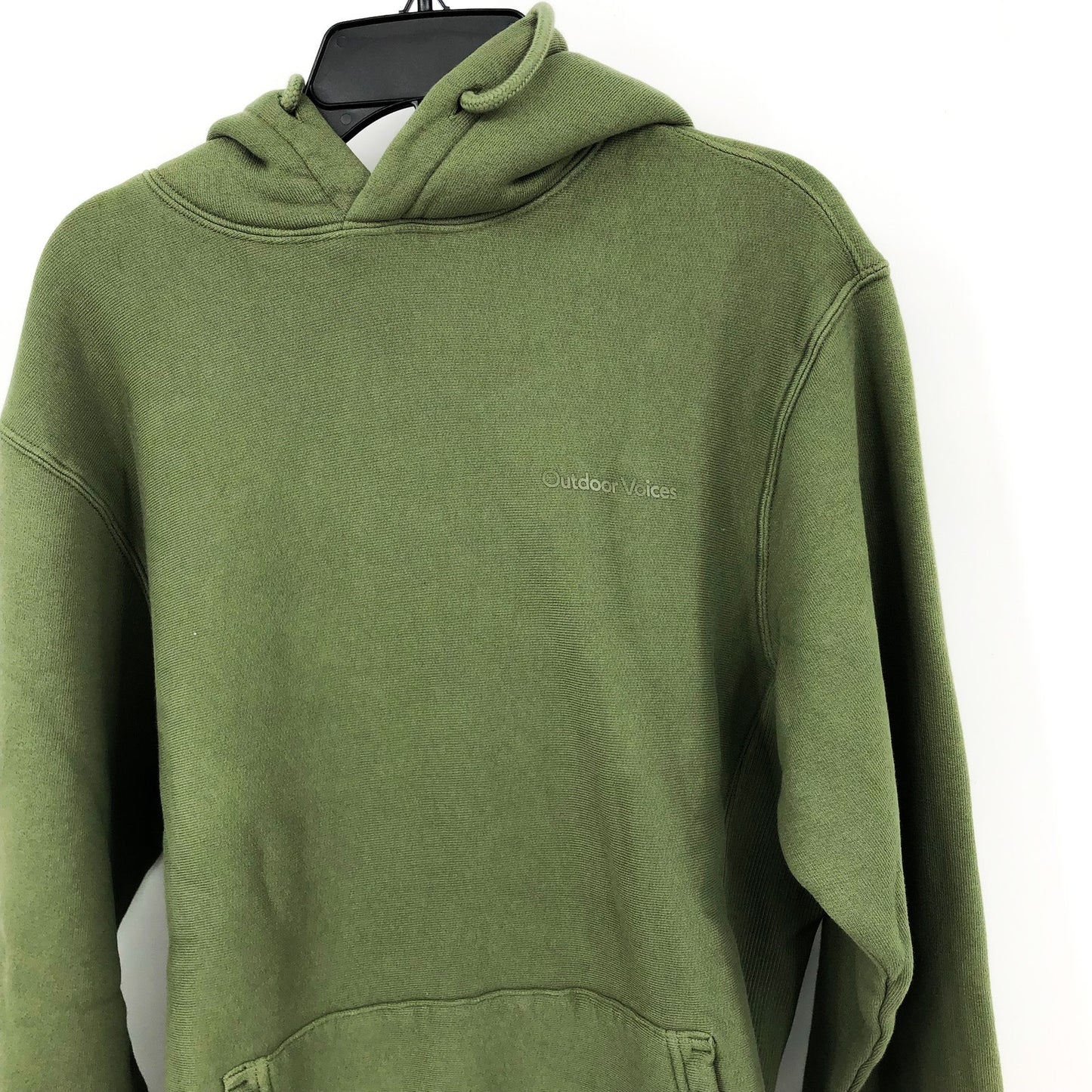 OUTDOOR VOICES Mens Nimbus Hoodie Tea Tree Green SMALL