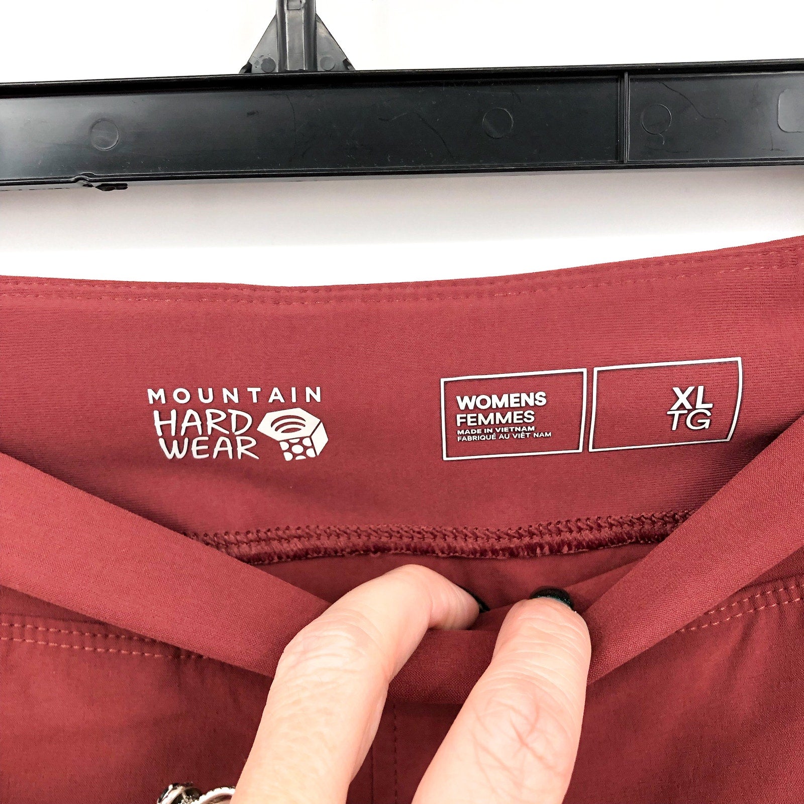 MOUNTAIN HARDWEAR Women's Dynama 2 Capri Pants XL Brick Red Pluot Hiking NWT