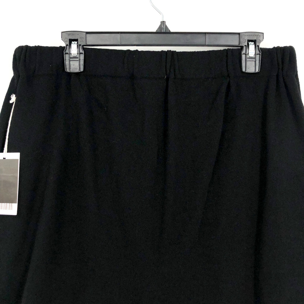 ACTIVE CASHMERE Men's Seamless Weight Cashmere Shorts Small Black NWT