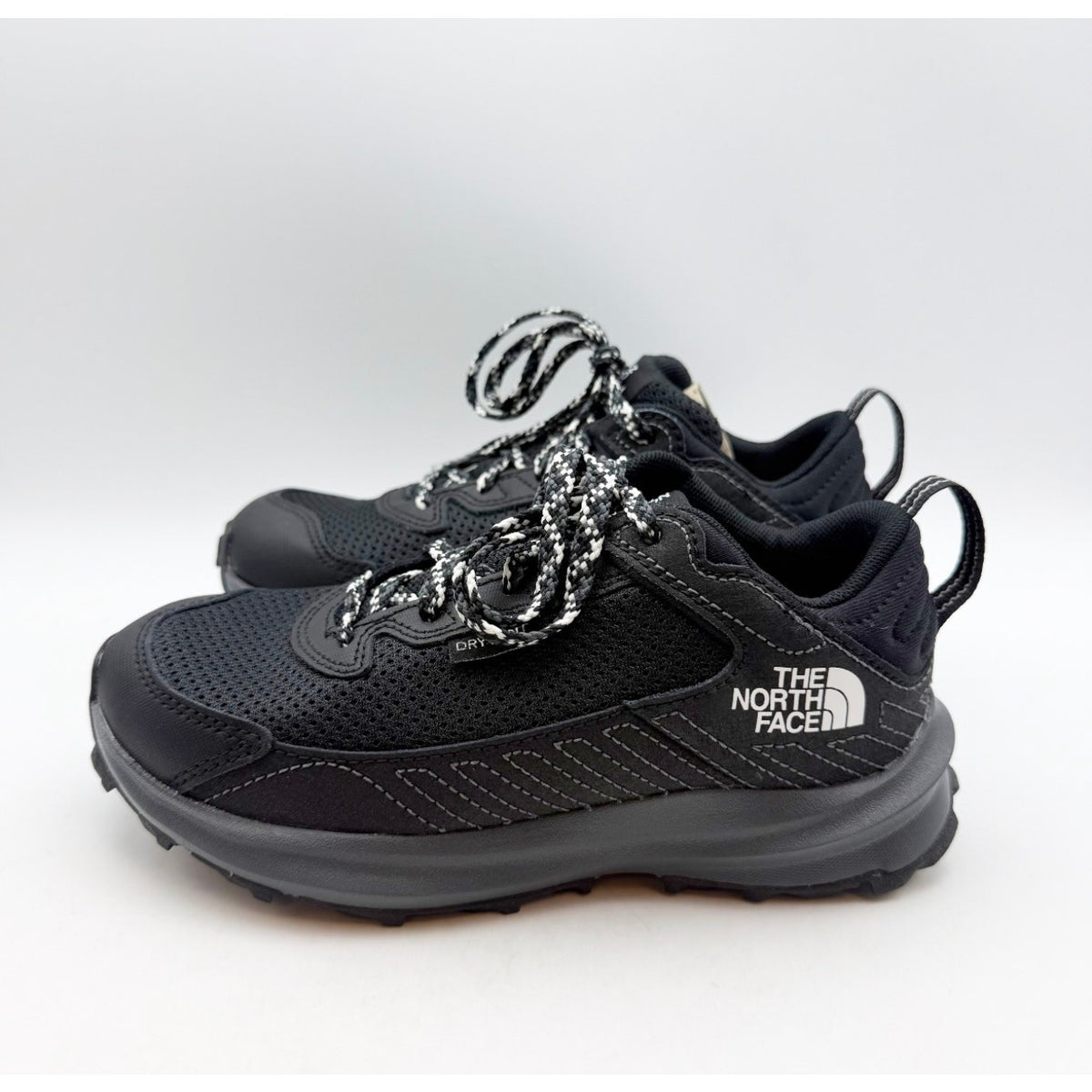 THE NORTH FACE Kids Fastpack Hiker Shoes Youth 2 EU 33.5 Black Waterproof NWOB