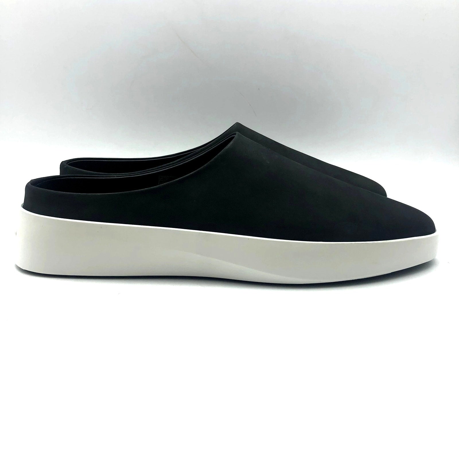 Wolf & Shepherd Cruise Mule Slip On Shoes Mens 7.5 Womens 9 Black Leather NIB