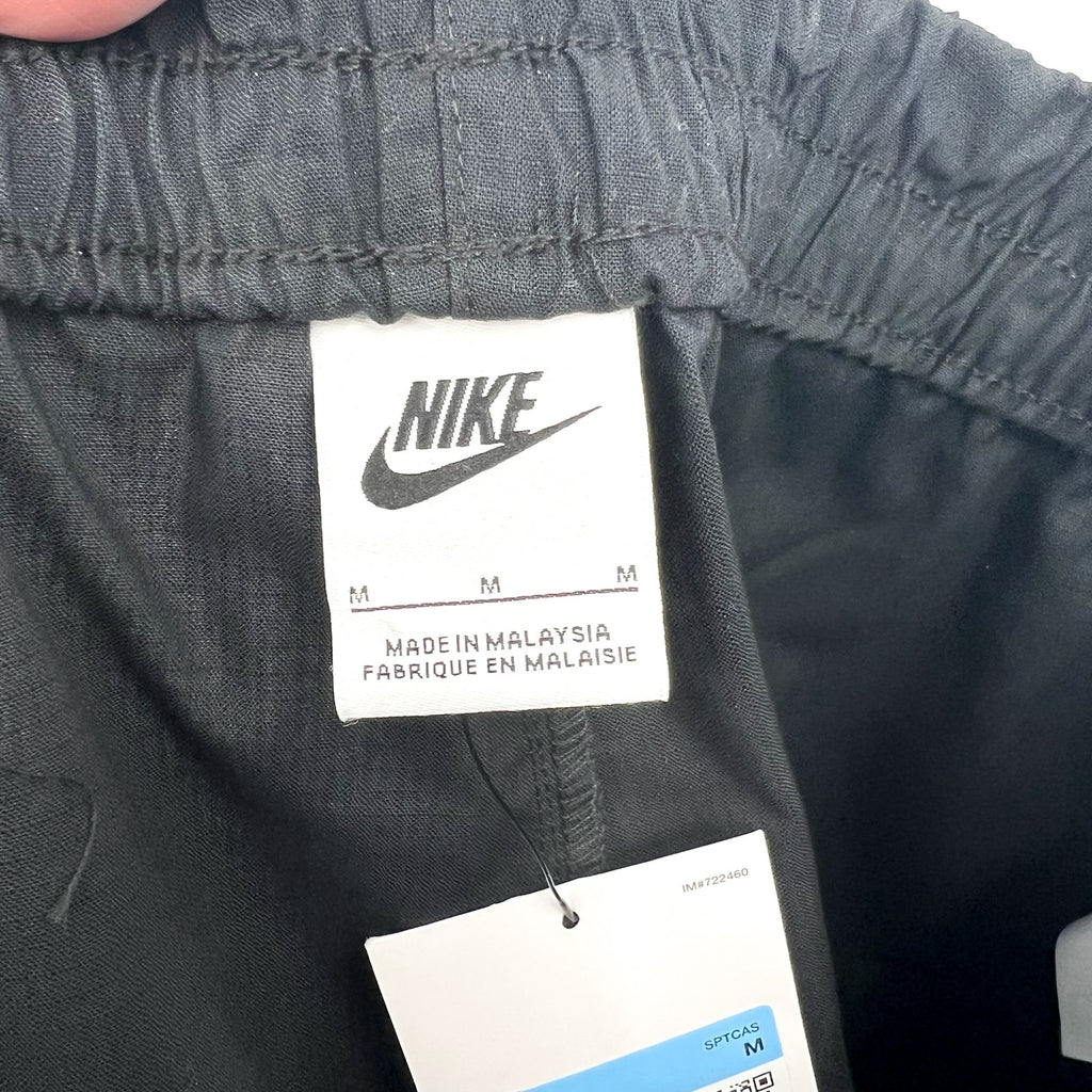 Nike Womens Sportswear Everything Wovens Cargo Pants Medium Black Mid-Rise NWT