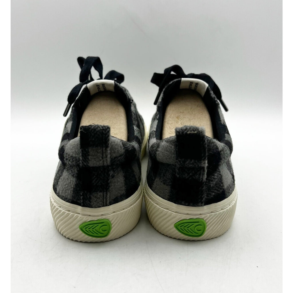 Cariuma OCA Low Sneakers Men's 9 Women's 10.5 Black Grey Plaid NIB