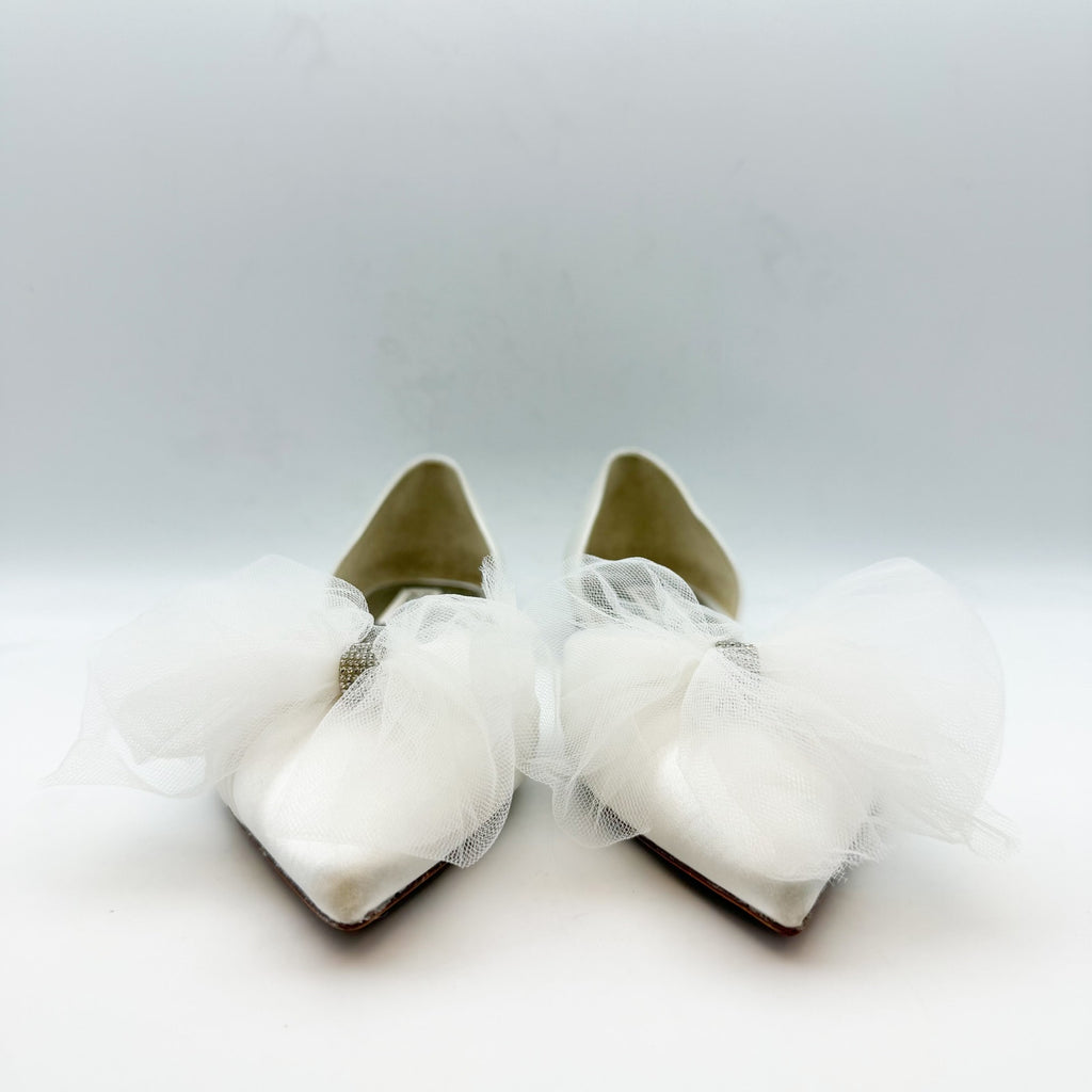 Badgley Mischka Womens Fergie Flats US 8.5 White Satin Bow Crystal NWOB