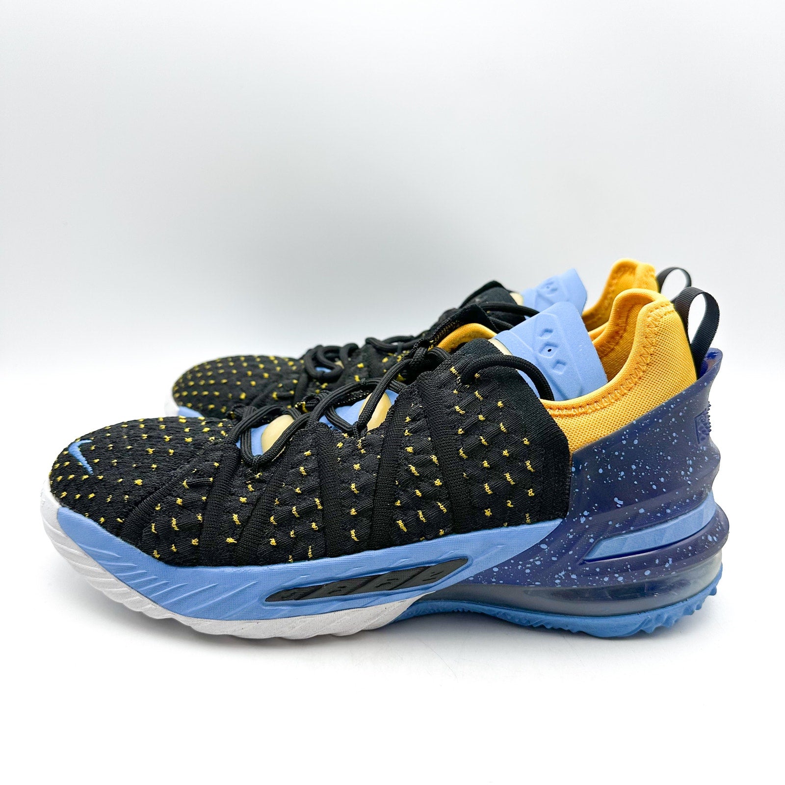 NIKE Youth LeBron 18 GS 'Lakers Heritage' Basketball Shoes 5.5Y Black Multi NWOB
