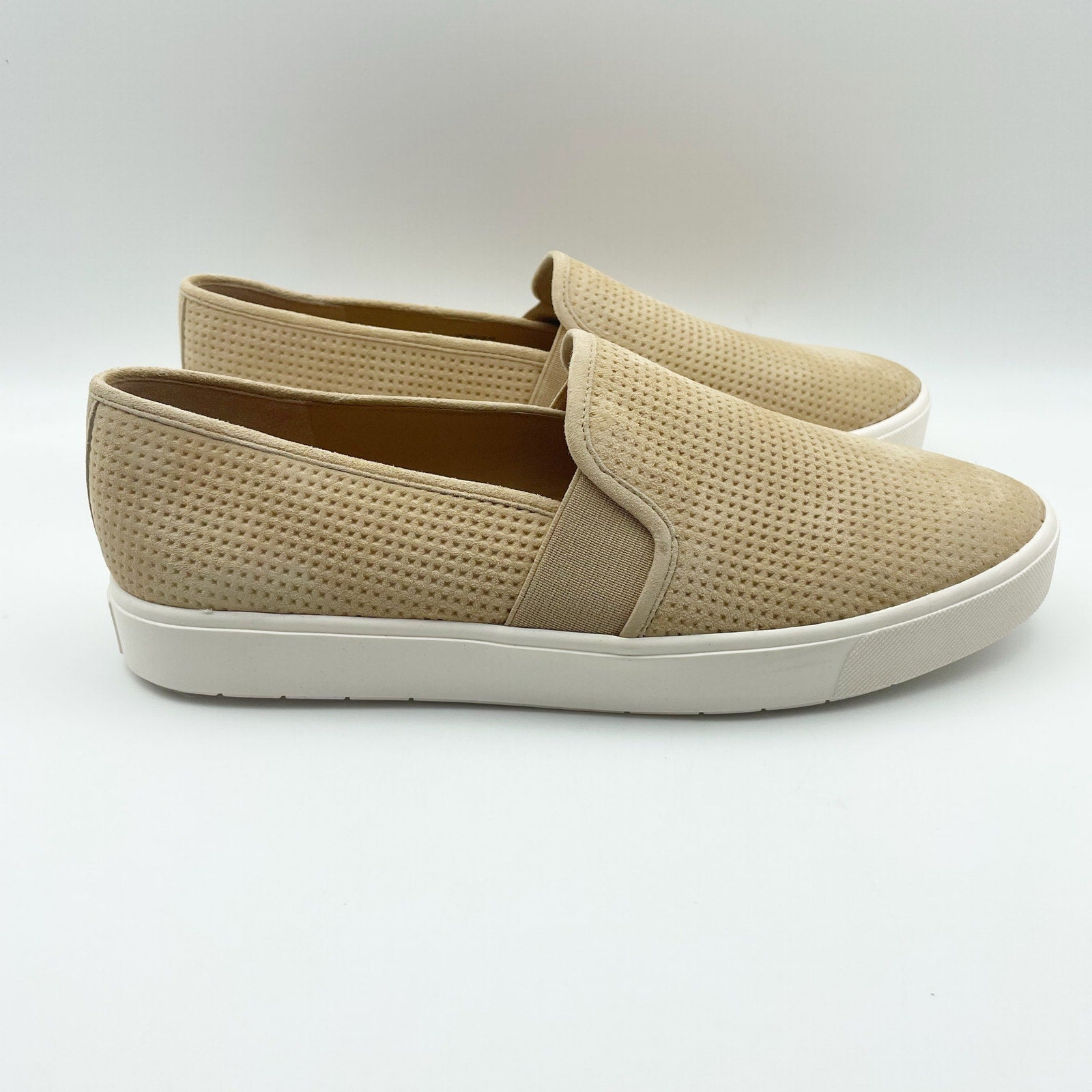 Vince Womens Blair Flats US 9 M EU 40 Tan Suede Slip on Casual Sneaker NIB