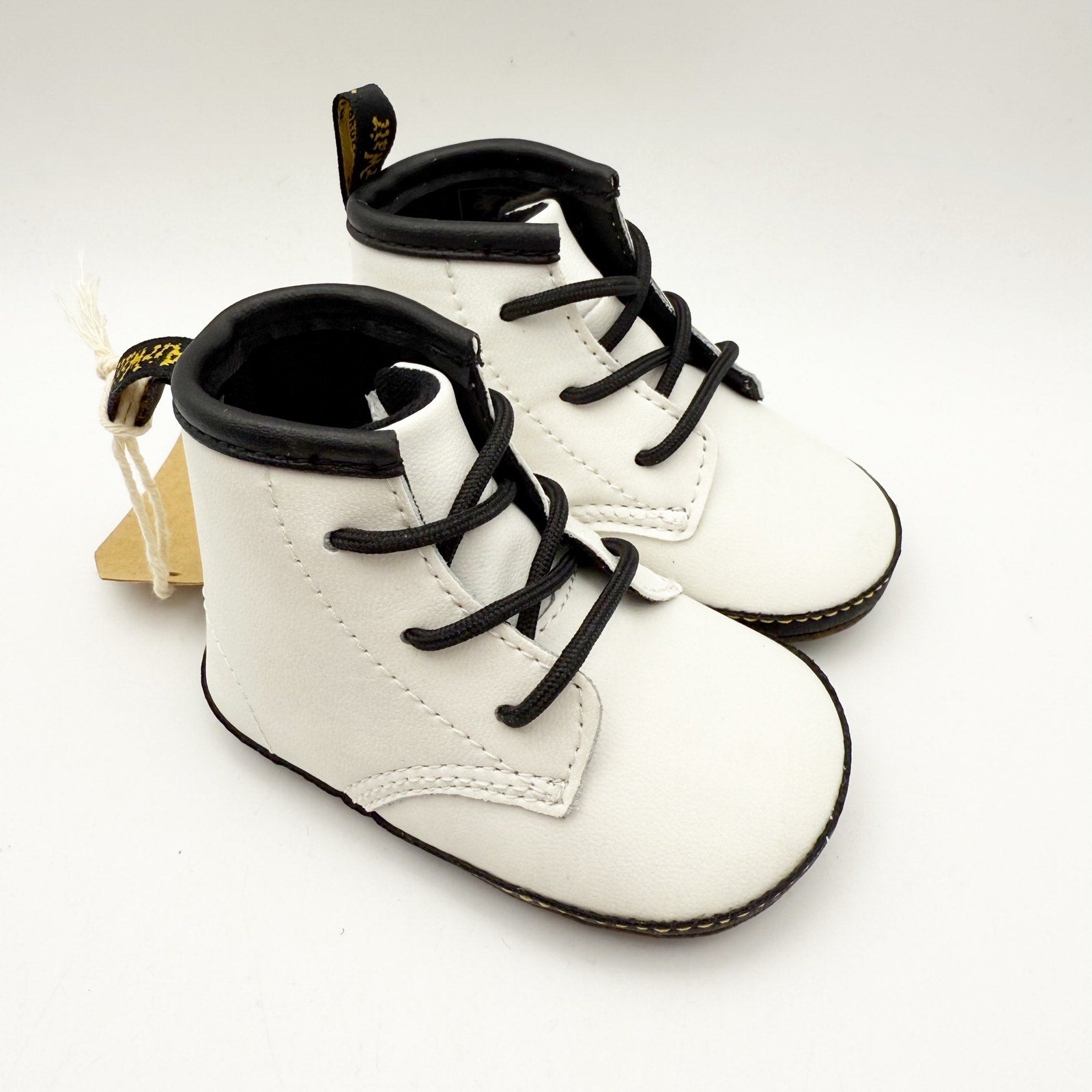 Dr. Martens Infant/Toddler 1460 Crib Bootie US 3 EU 18 White Leather NIB