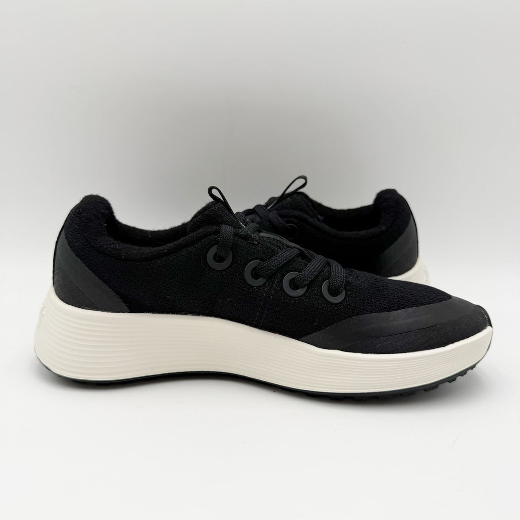 AllBirds Womens Runner Protect Low Sneakers Size 6.5 Black White Athletic NWOB