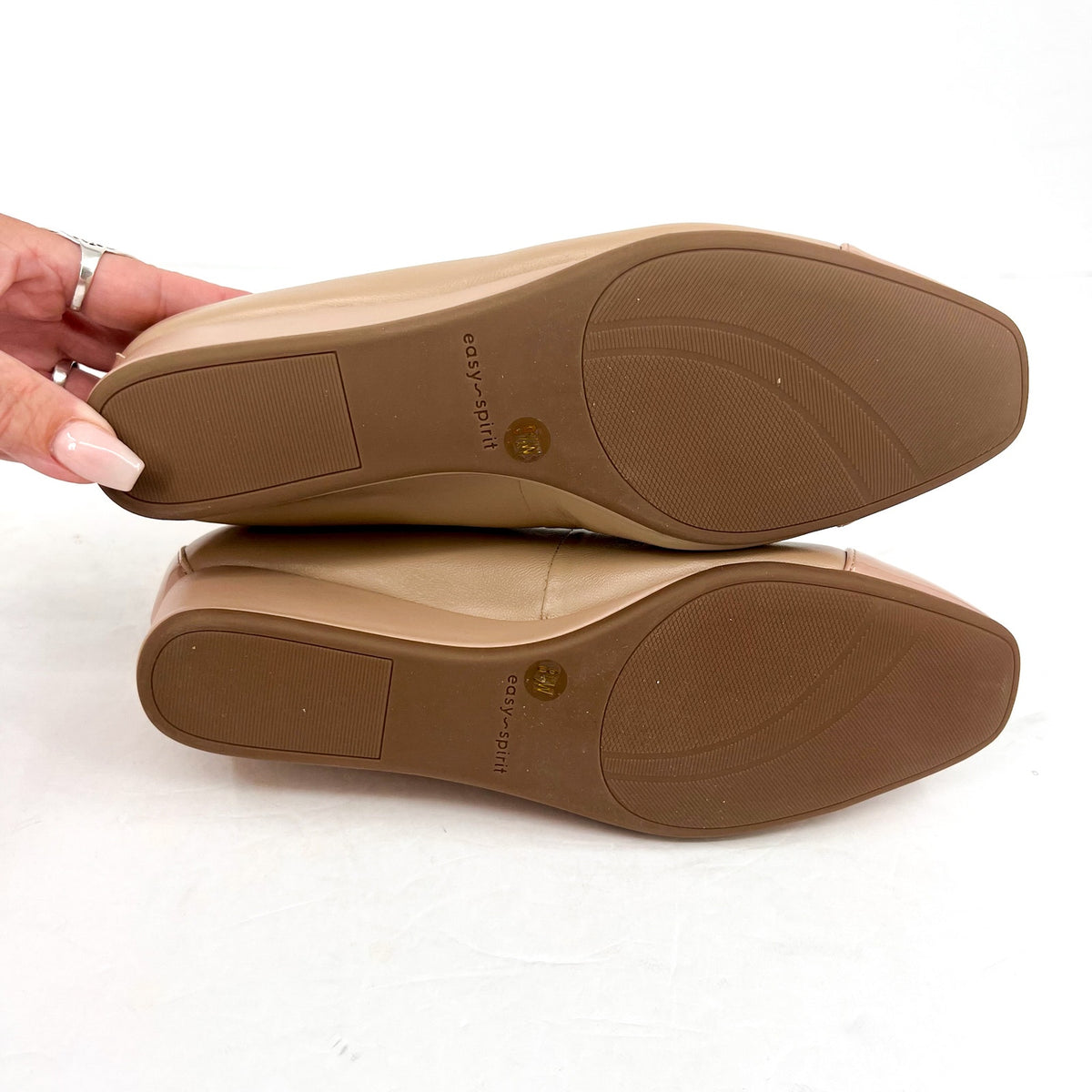 EASY SPIRIT Gracey Low Wedge Heels Size 8.5 Wide Cafe Tan Cafe Patent NWOB