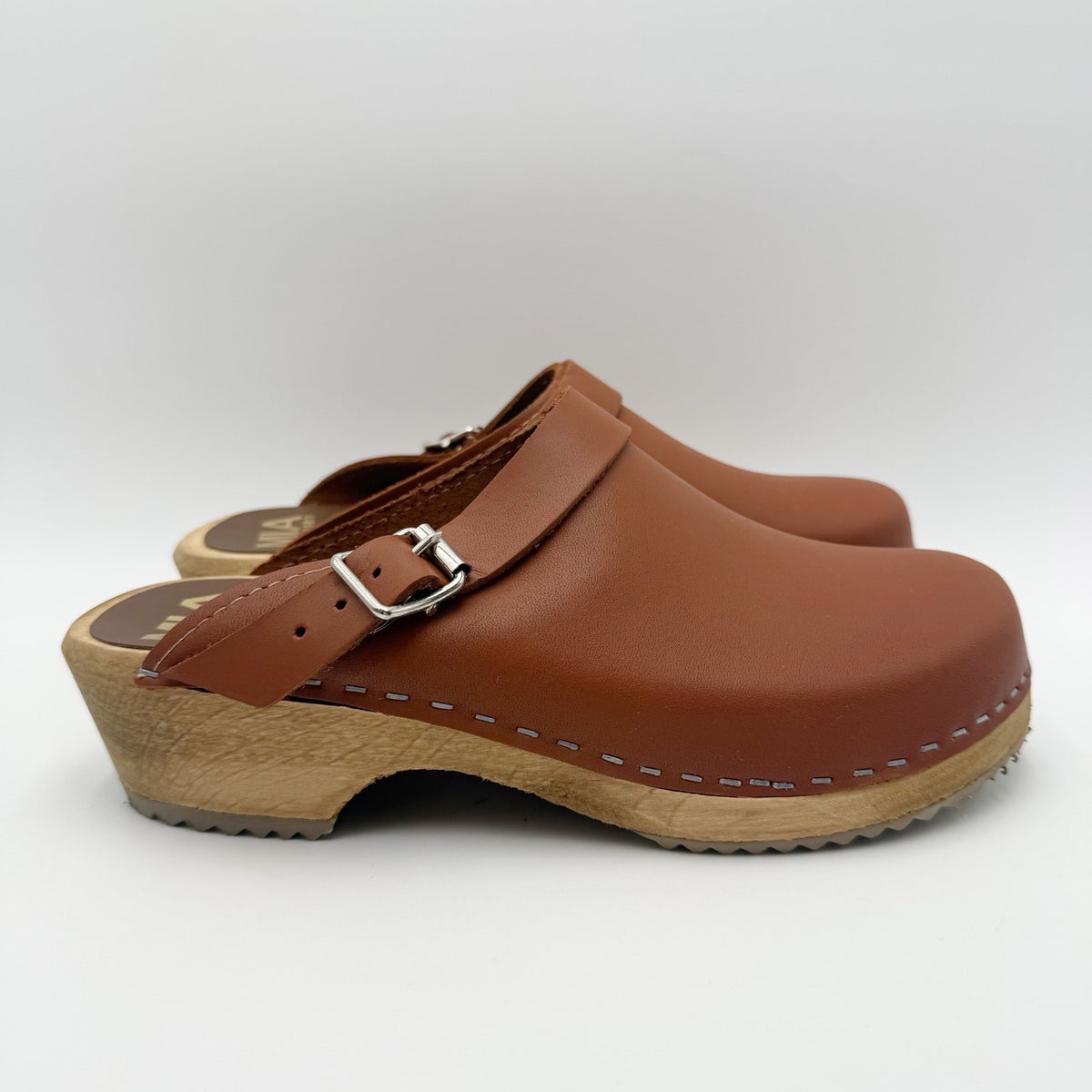 MIA Womens Alma Clogs EU 38 US 8 Luggage Brown Leather Slip On Swedish NIB