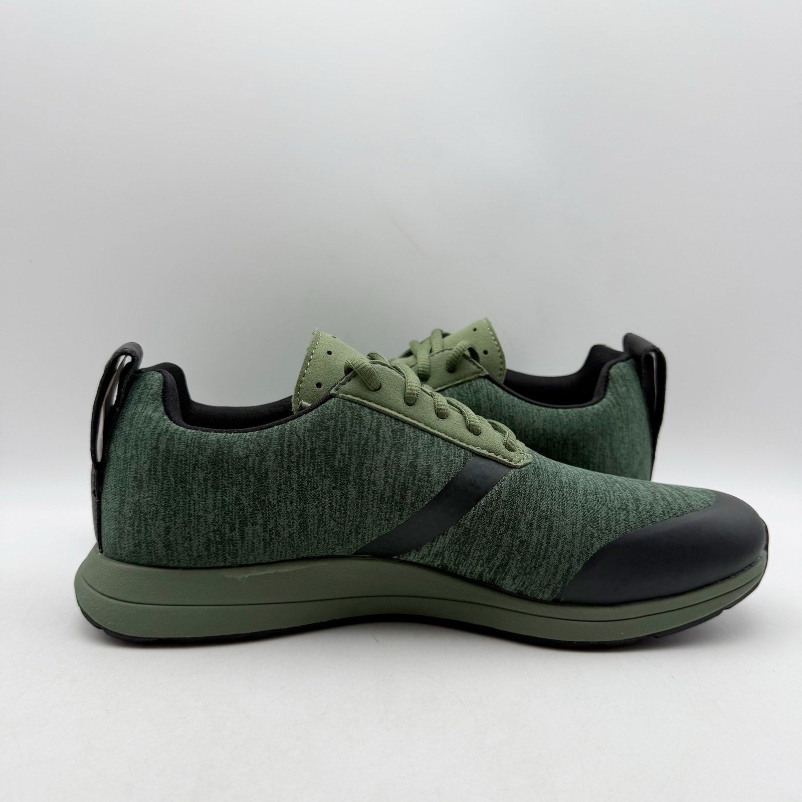 YORK Athletics Mens Henry Sweatshirt Casual Sneaker US 8 Green Knit Athletic NIB