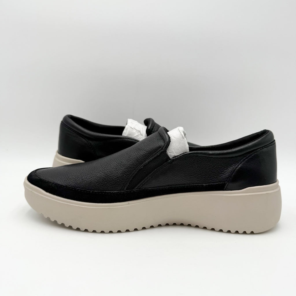 Vionic Womens Kearny Sneakers Size 8.5 Wide Black Leather Slip-On NWOB