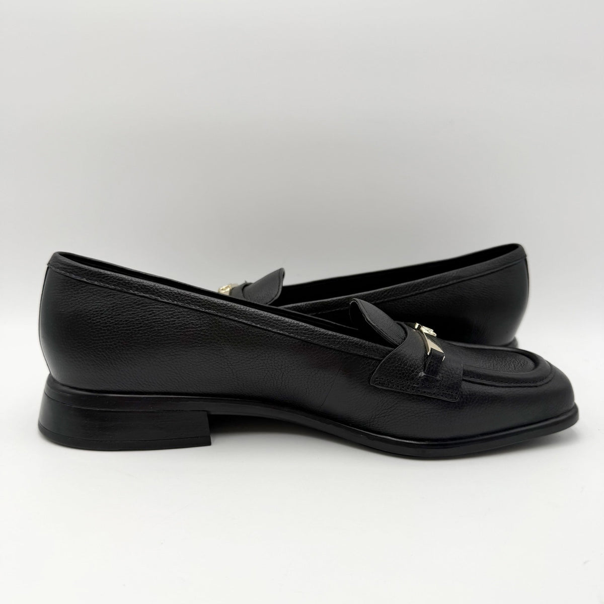 Naturalizer Womens Fabienne Loafers Size 10 M Black Leather NWOB