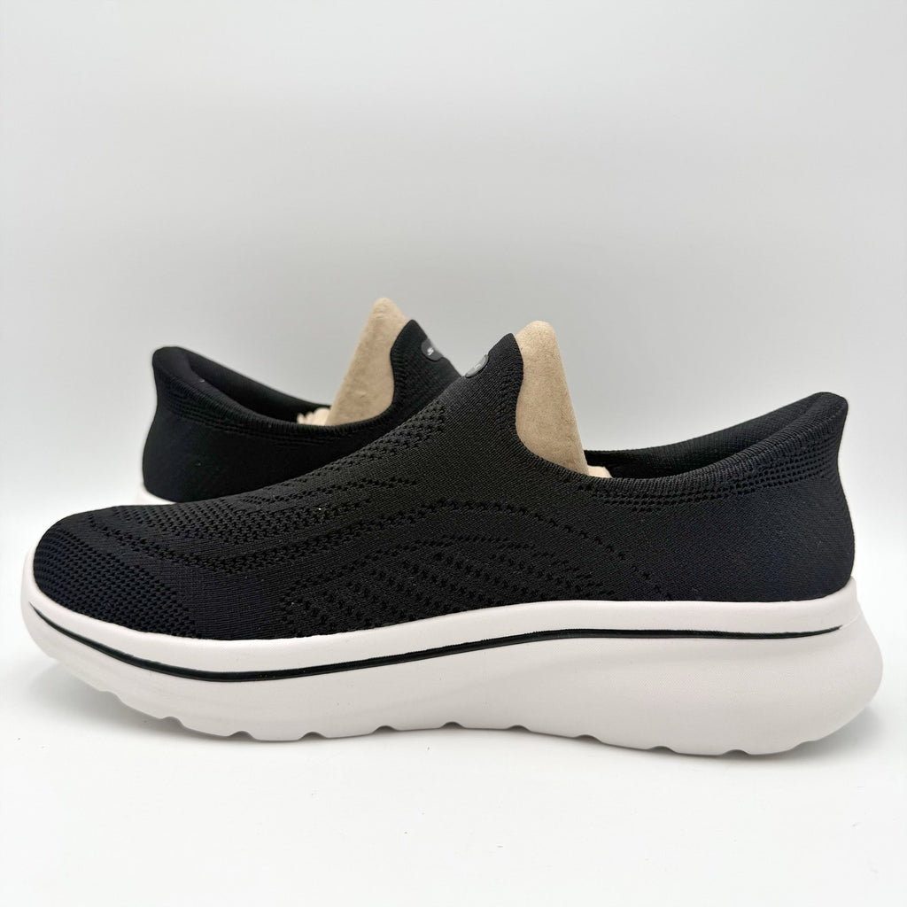 Skechers Womens Performance GO Walk Slip In Sneakers US 11 Black Arch Fit NIB
