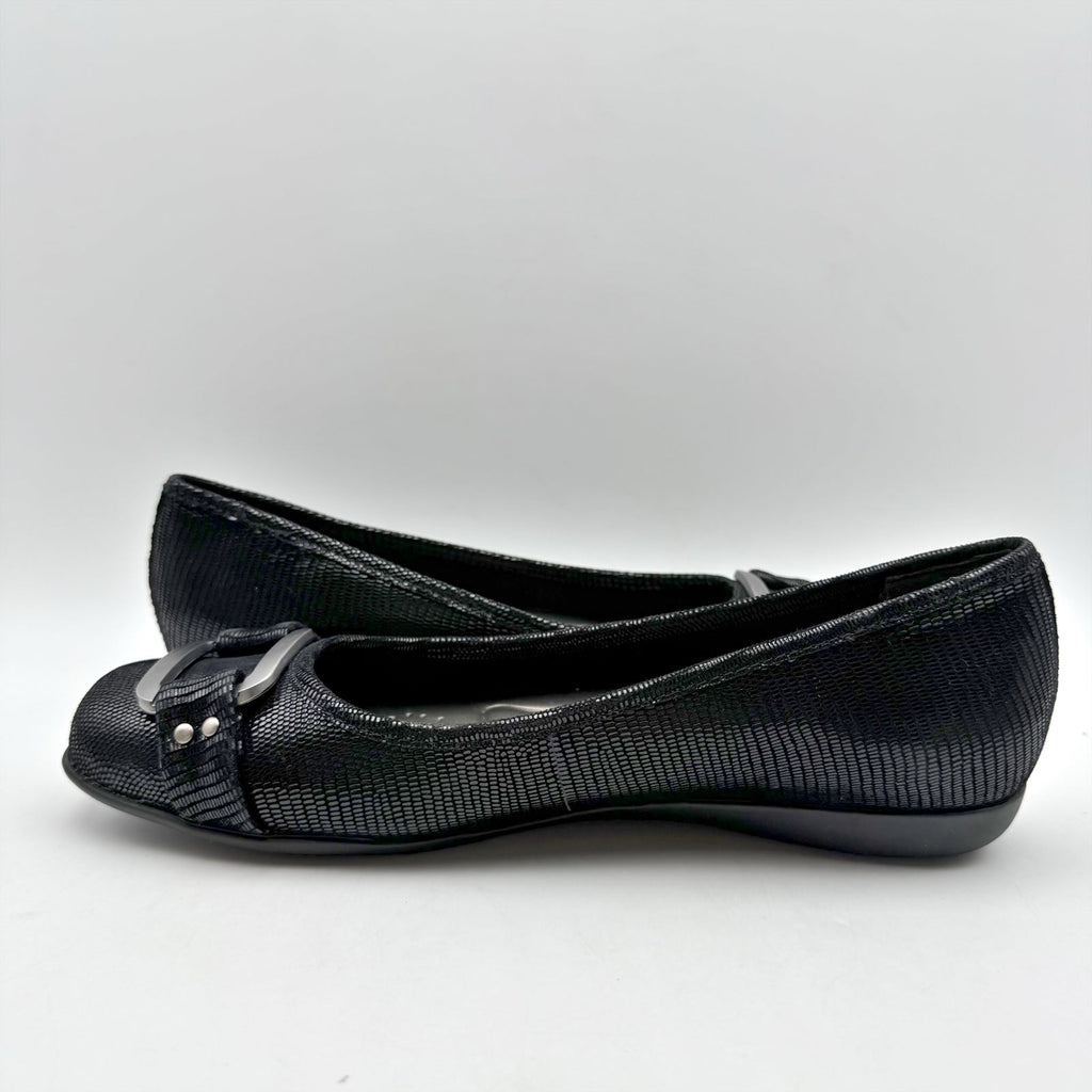 Trotters Womens Sizzle Flats US 7 Narrow EU 37.5 Black Leather Slip On NWOB