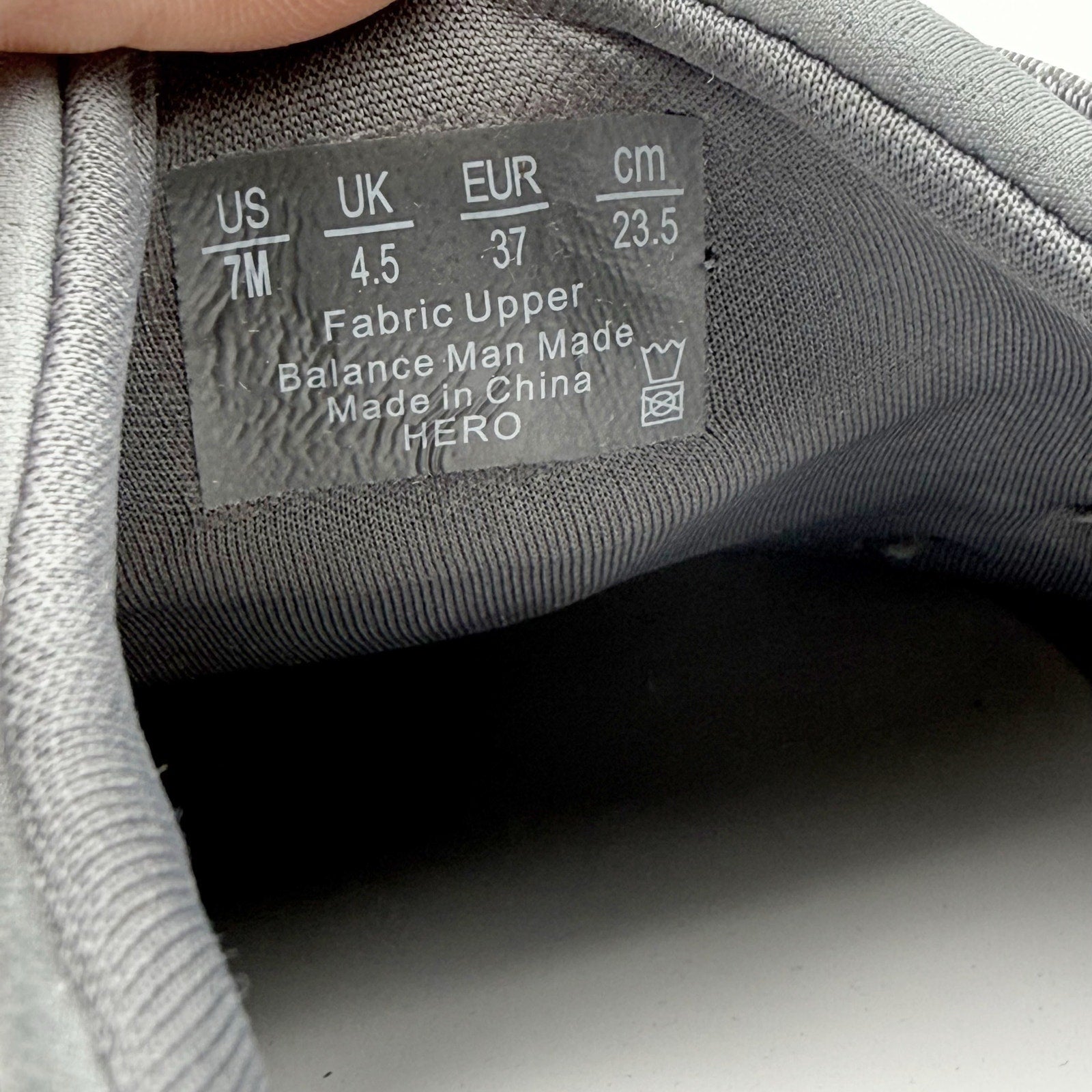 BZees Womens Hero Sneakers US 7 M EU 37 Grey Athletic NIB