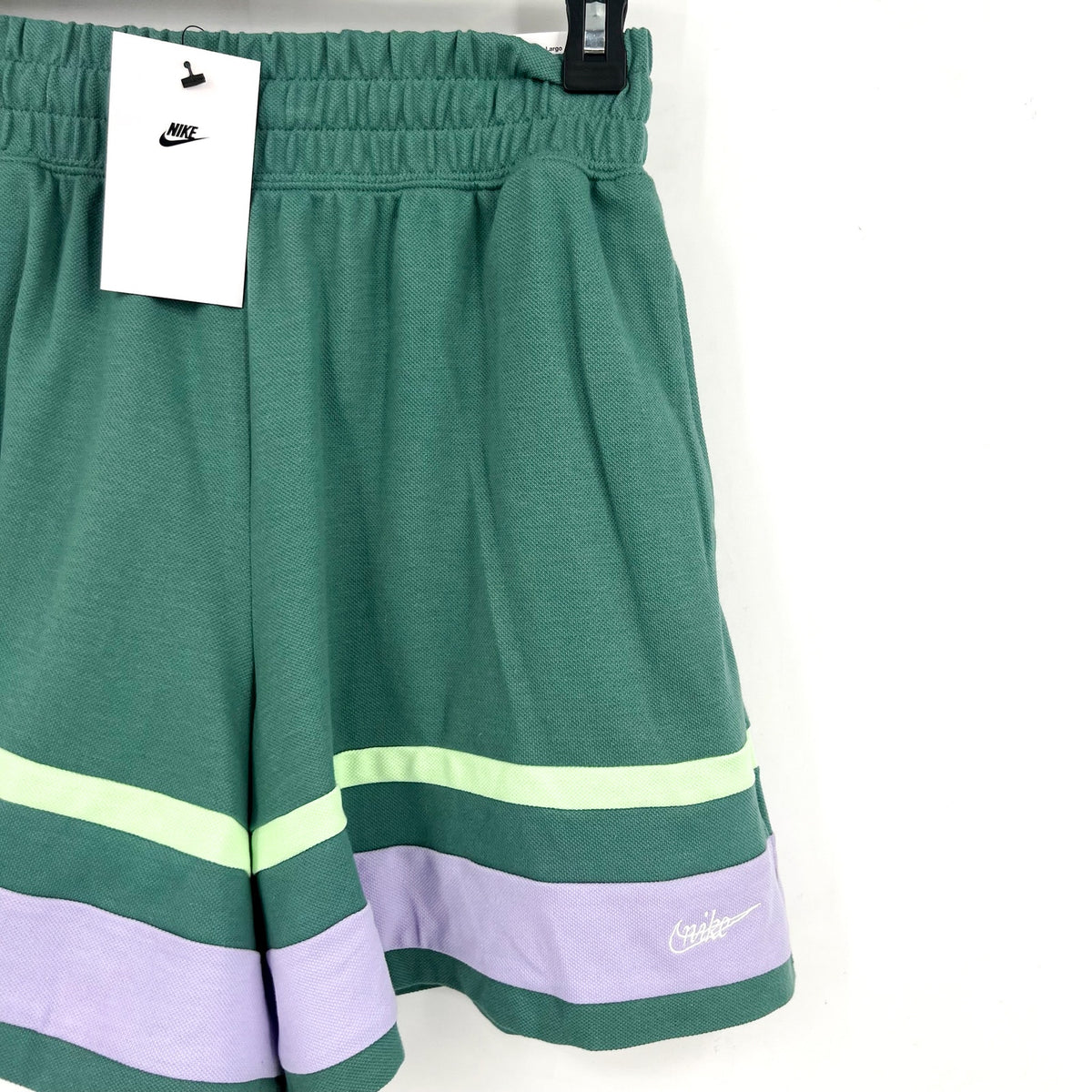 Nike Girls School Athletic Shorts Large Green Bicoastal Stripe Loose Fit NWT
