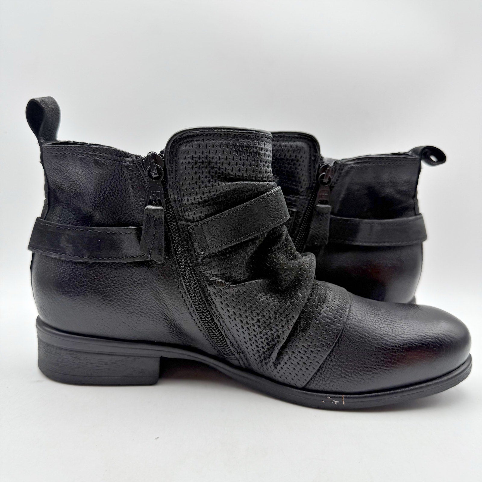 Miz Mooz Womens Suzy Ankle Bootie EU 39 US 8.5-9 Black Leather Boots NIB