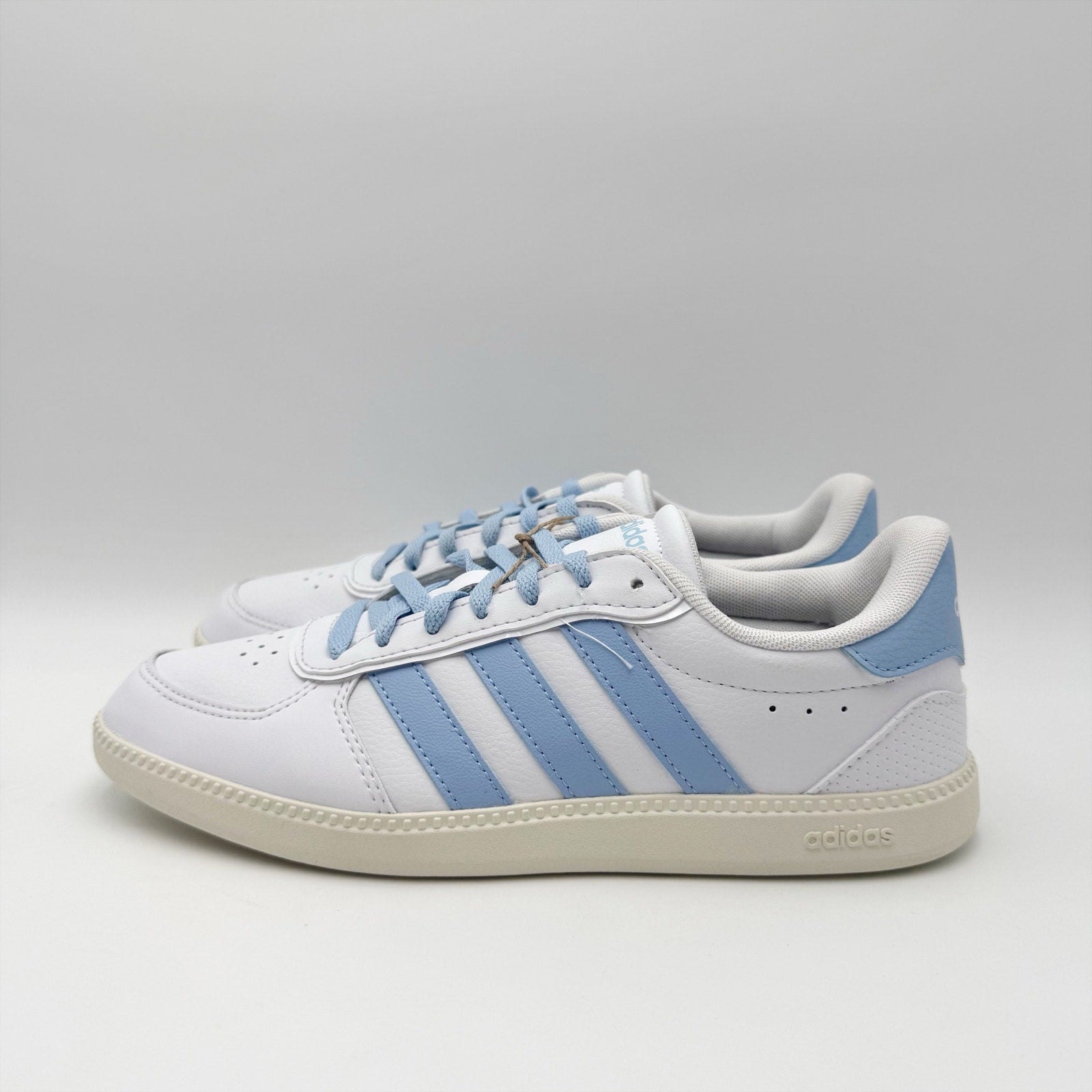 Adidas Womens Breaknet Sleek Casual Sneaker Size 6.5 White Blue NWT